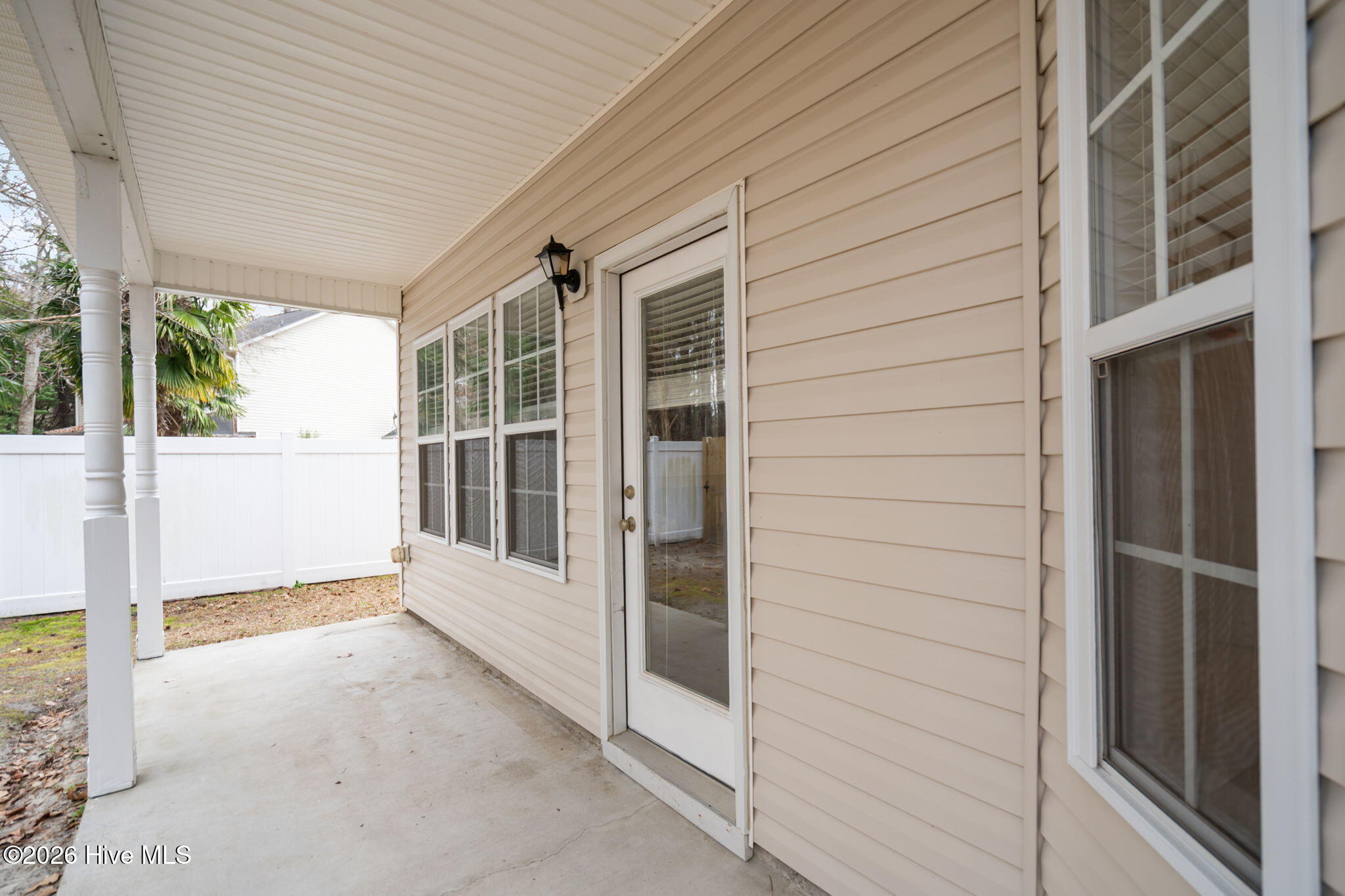 100558076 | Photo 39