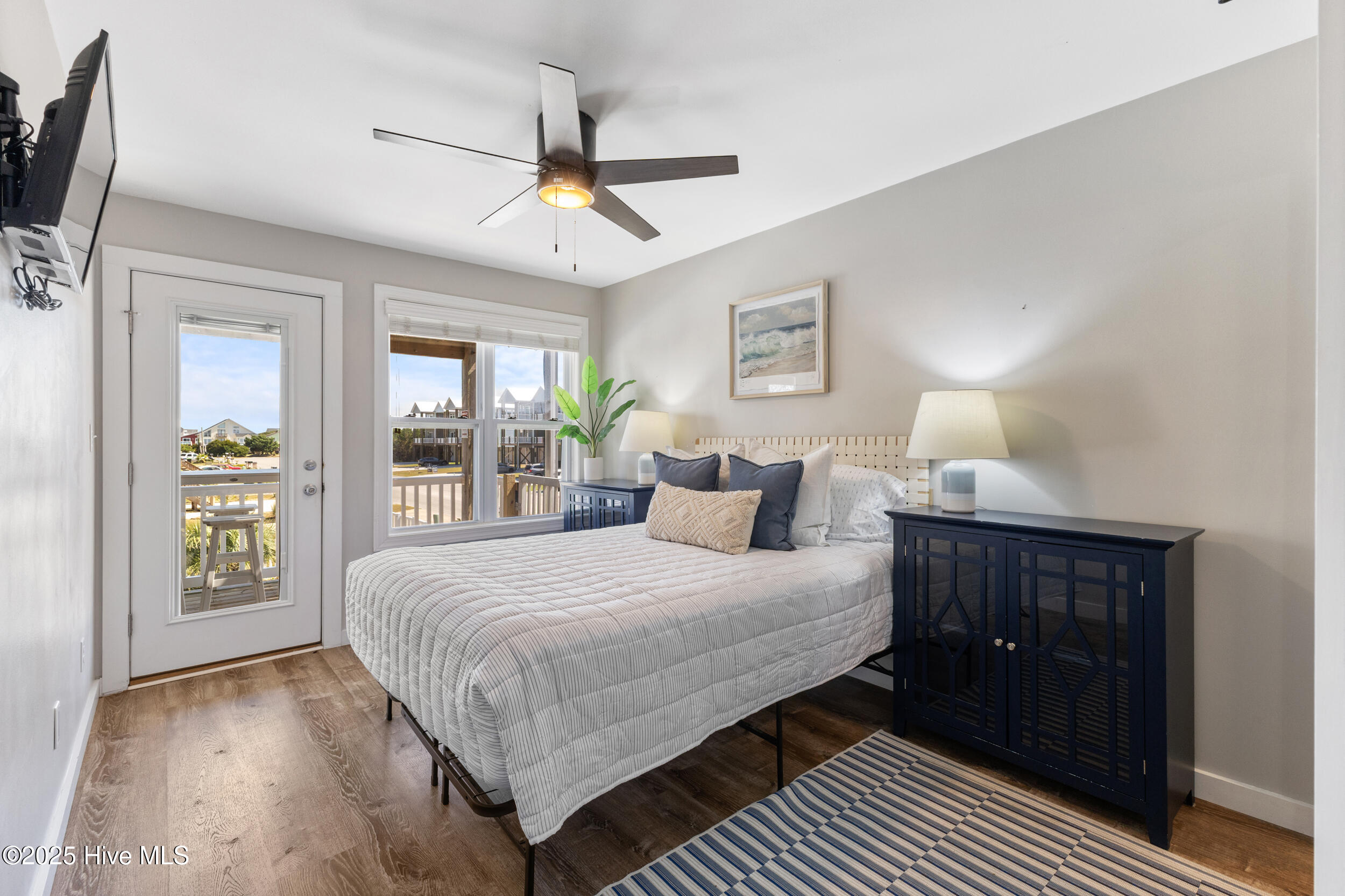 100532541 | Photo 34