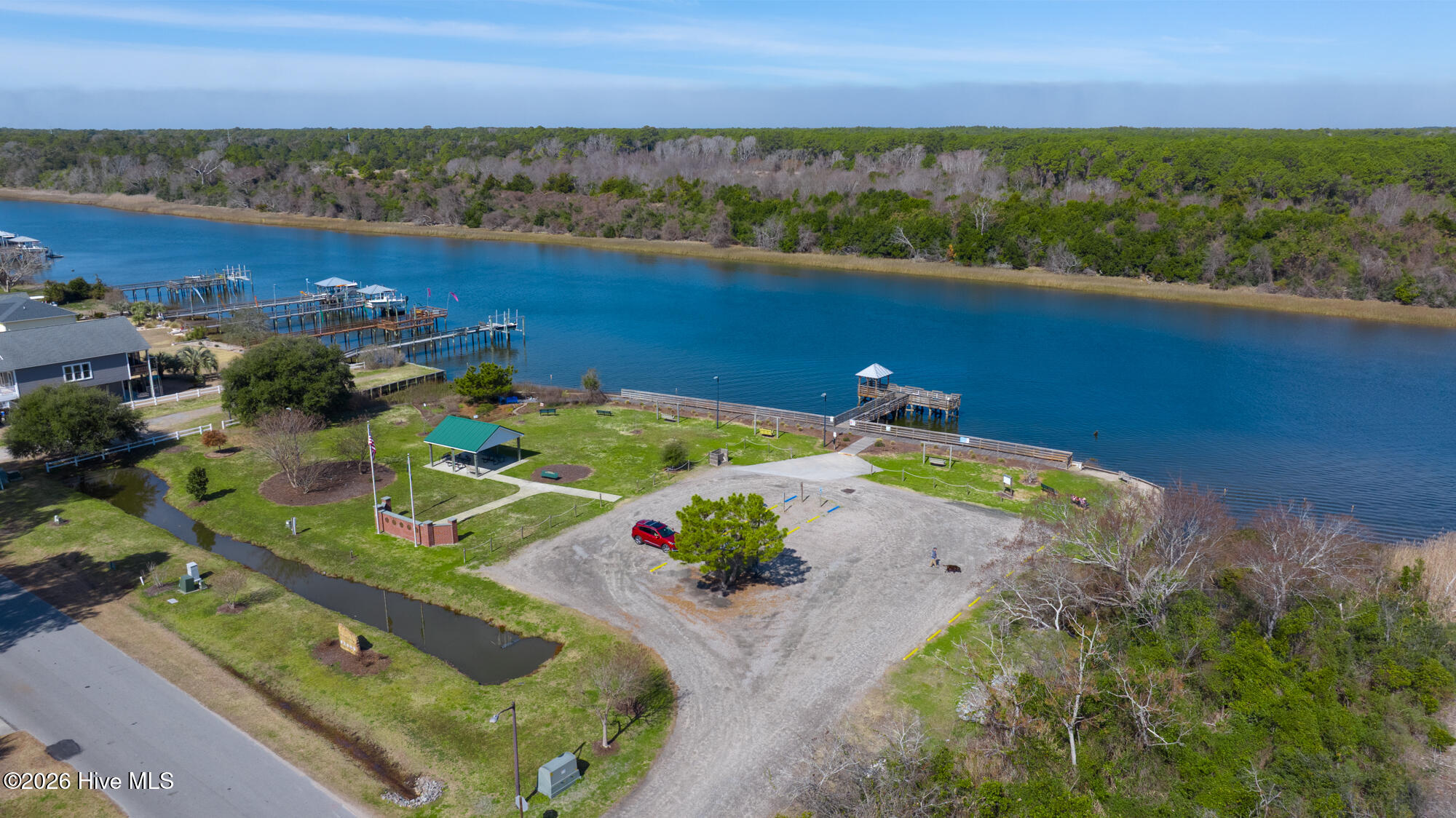 100516675 | Photo 93