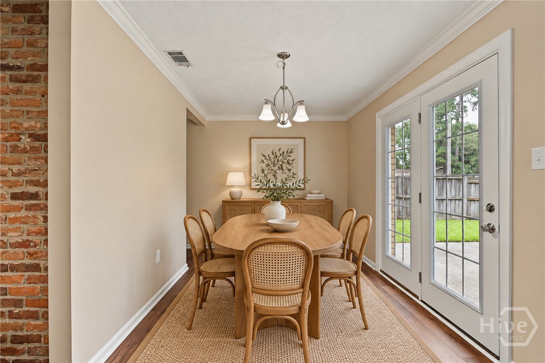 210 Treasure Loop