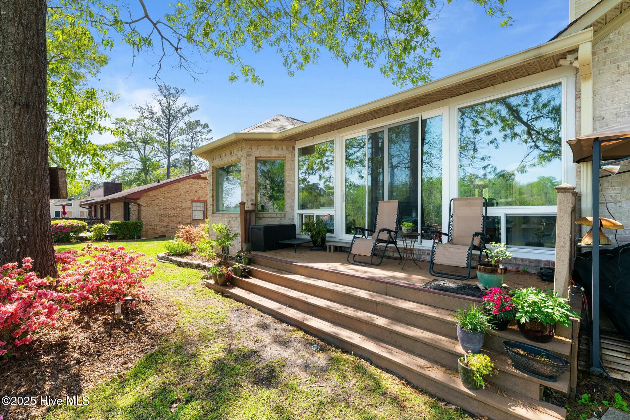 220 Shoreline Drive, New Bern, NC, 28562