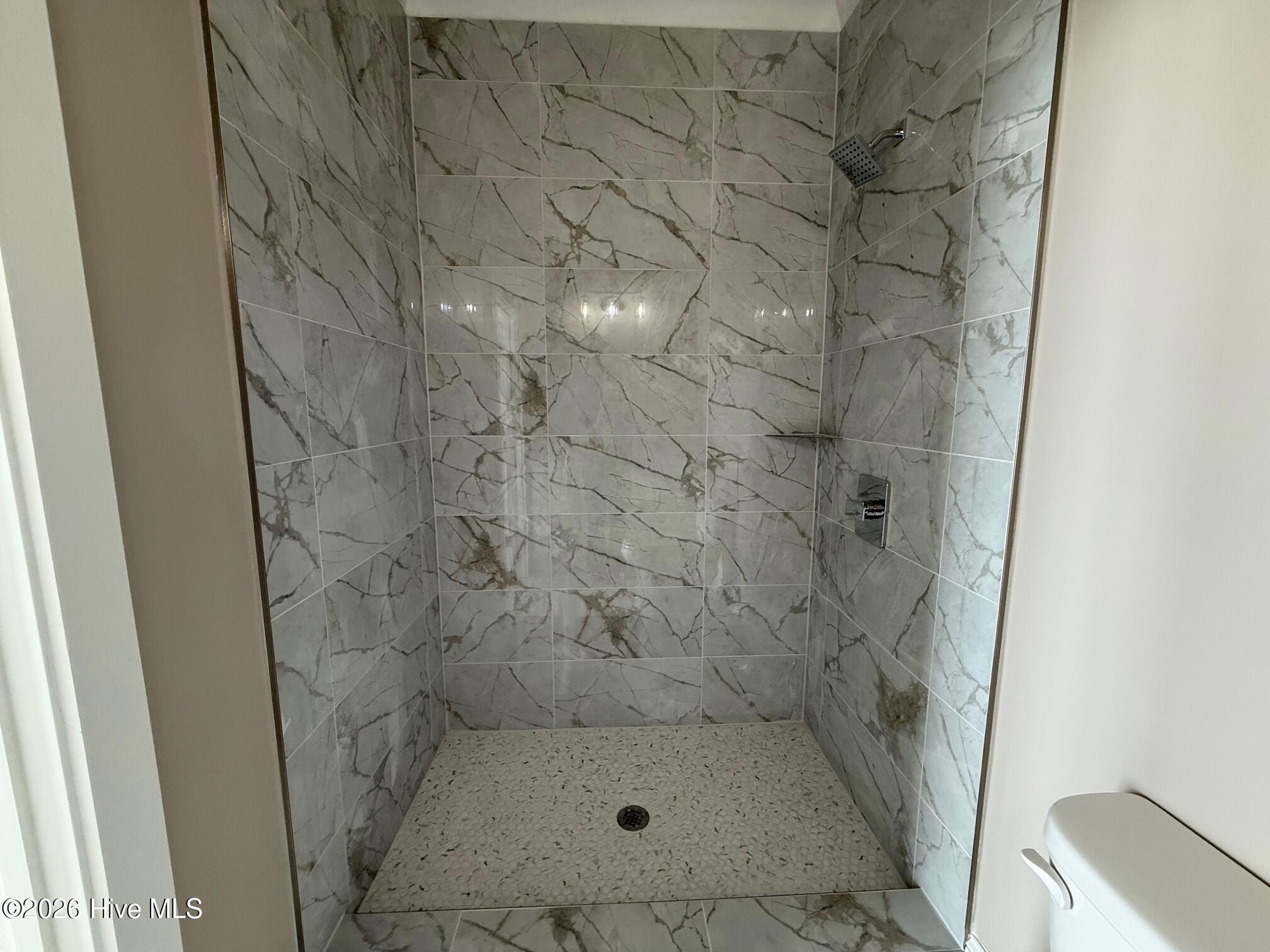 100554373 | Photo 19