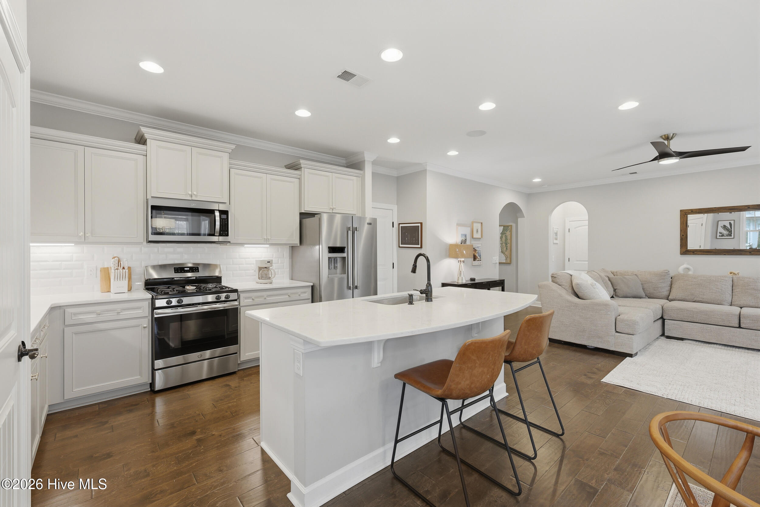 100553163 | Photo 20