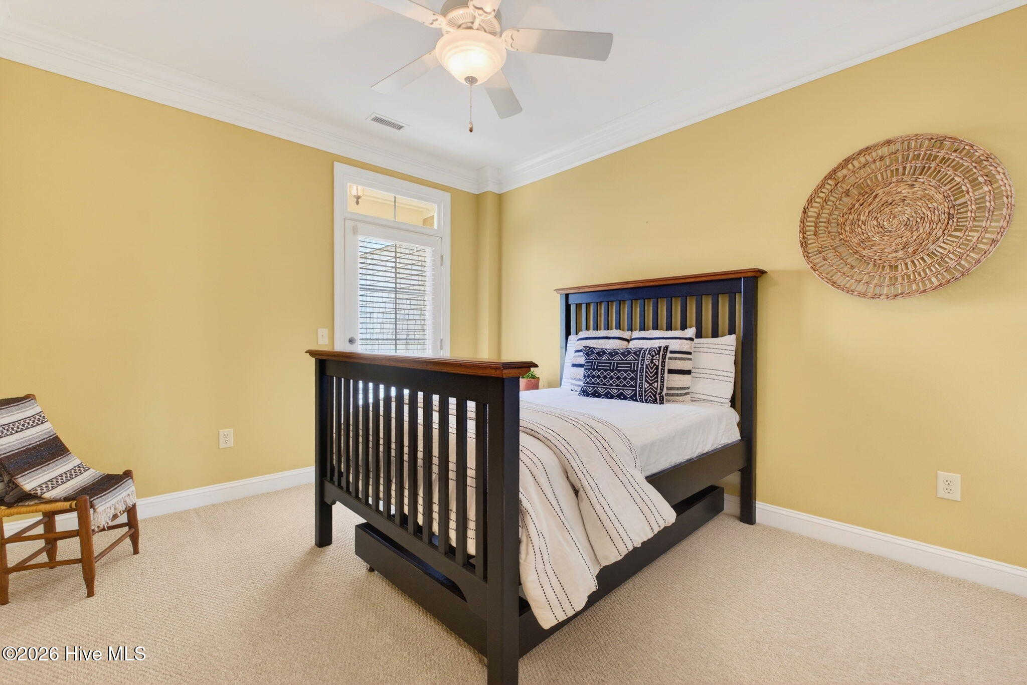 100561397 | Photo 49