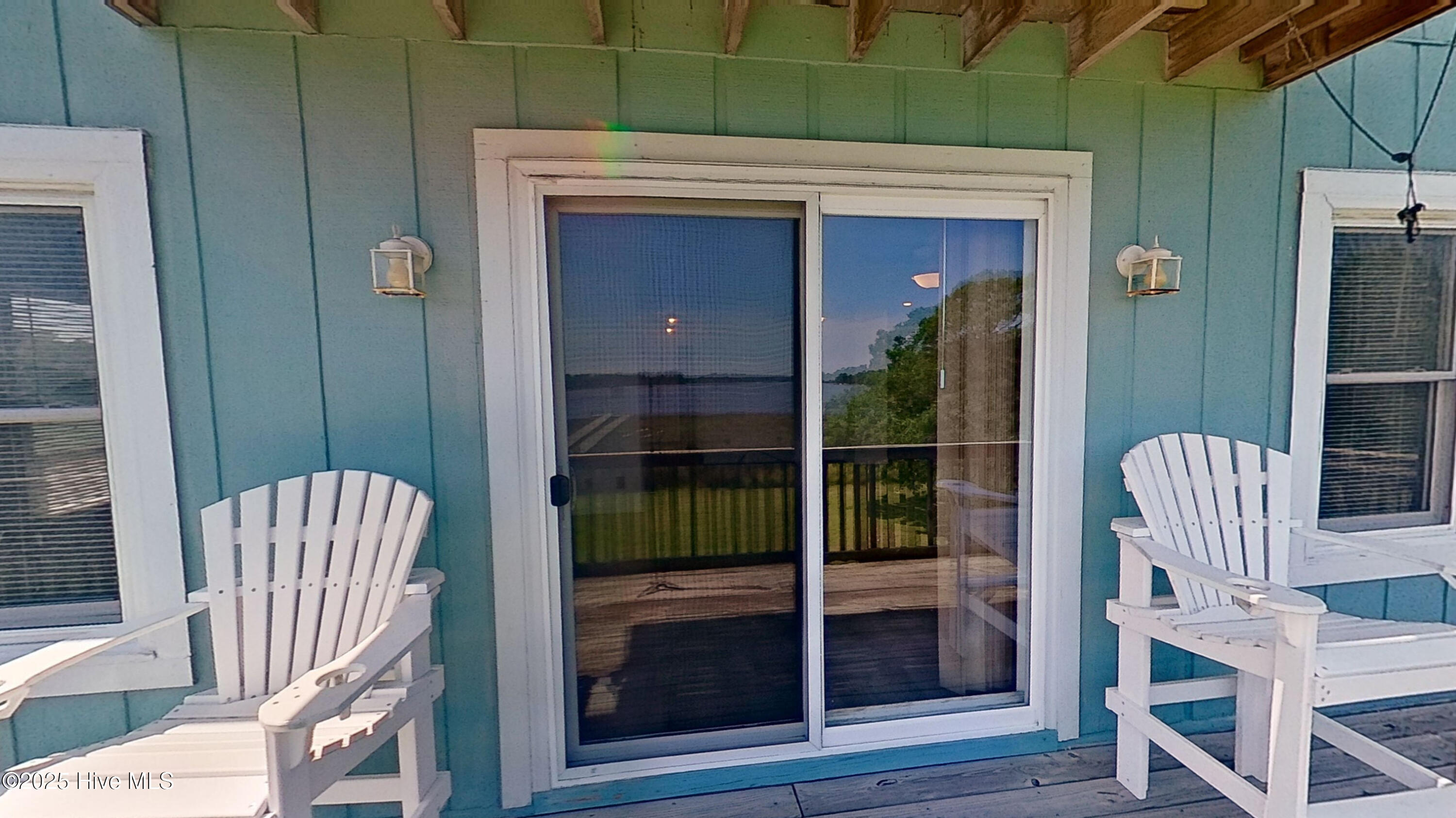 100543059 | Photo 53