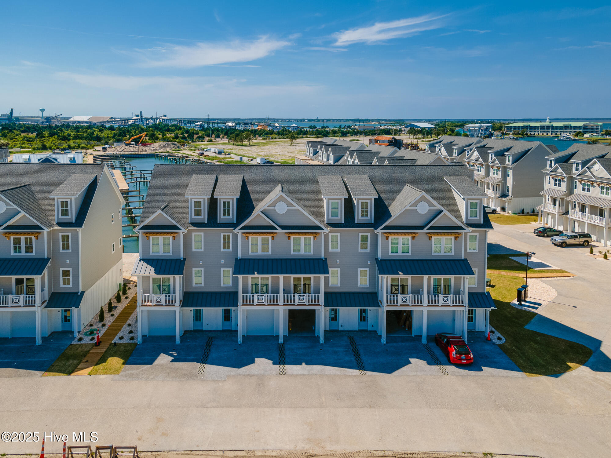 200 Olde Towne Yacht Club, Beaufort, North Carolina, 4 Bedrooms Bedrooms, 8 Rooms Rooms,5 BathroomsBathrooms,Townhouse,For sale,Olde Towne Yacht Club,100531391