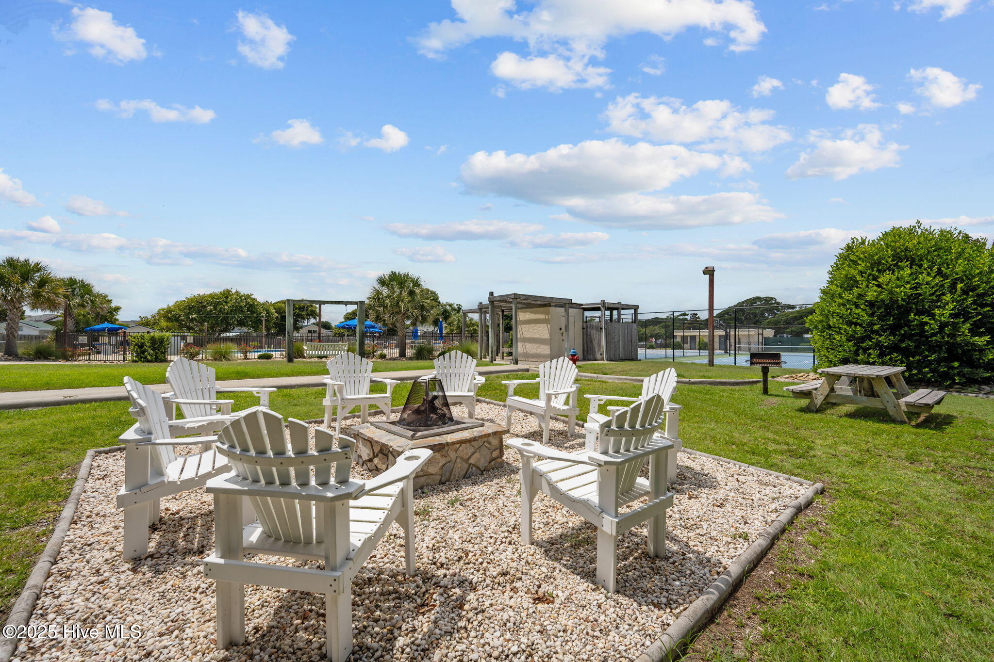 100546073 | Photo 46