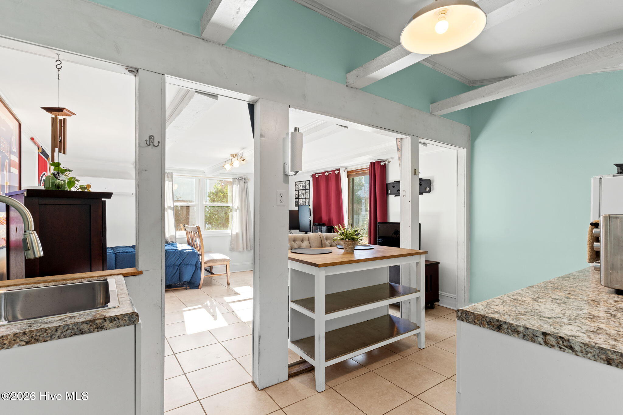 100546377 | Photo 27