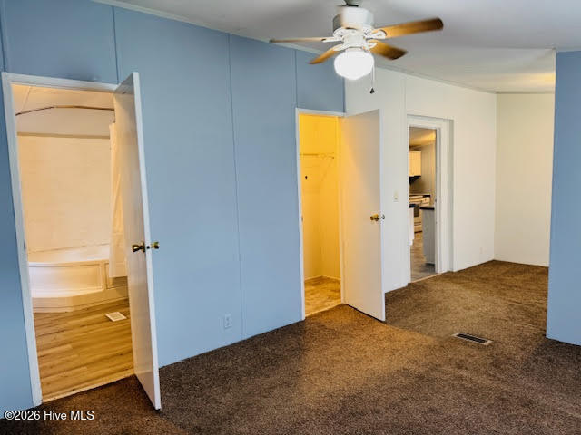 100547185 | Photo 18