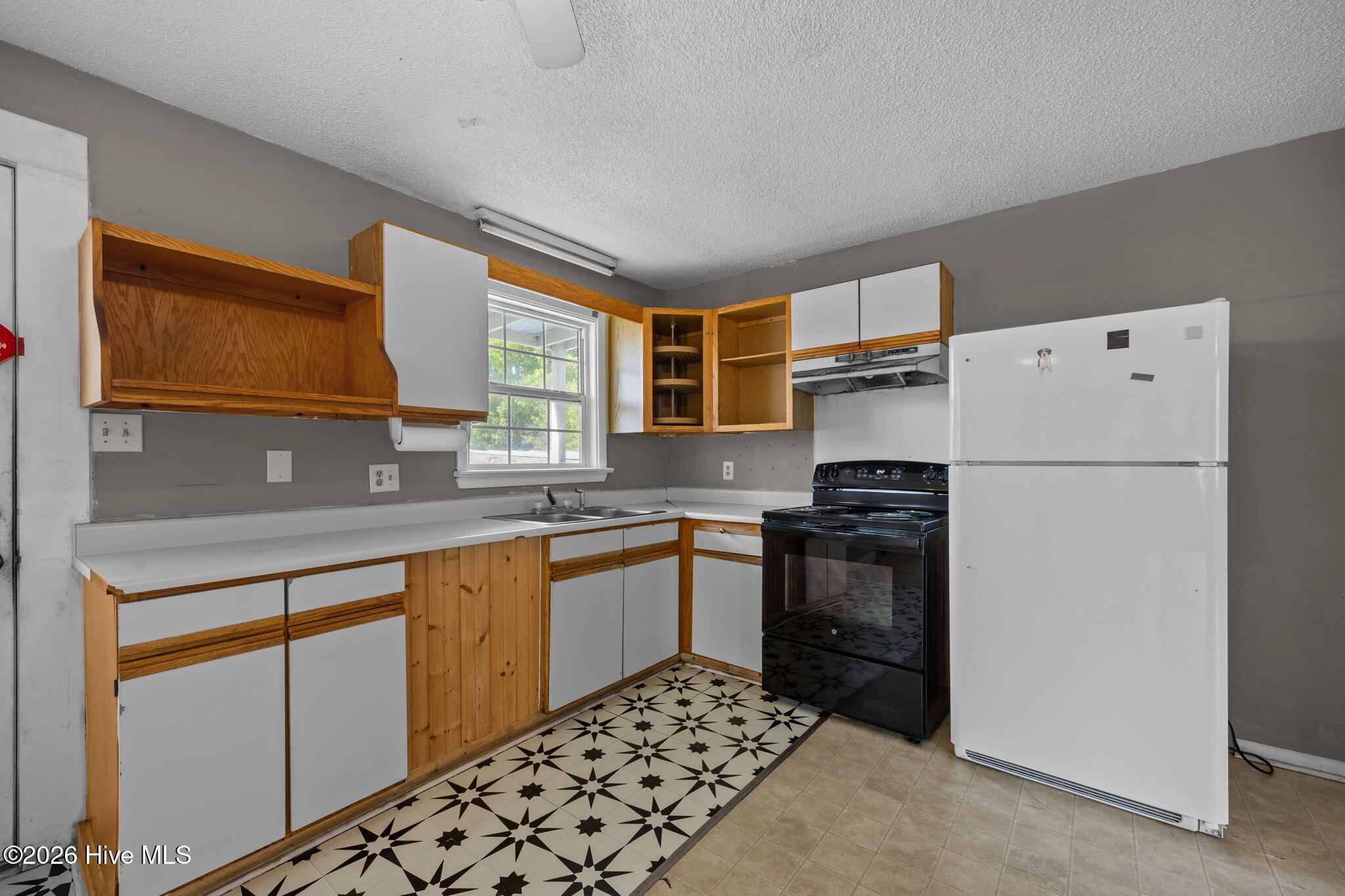 2501 Avery Street,Morehead City