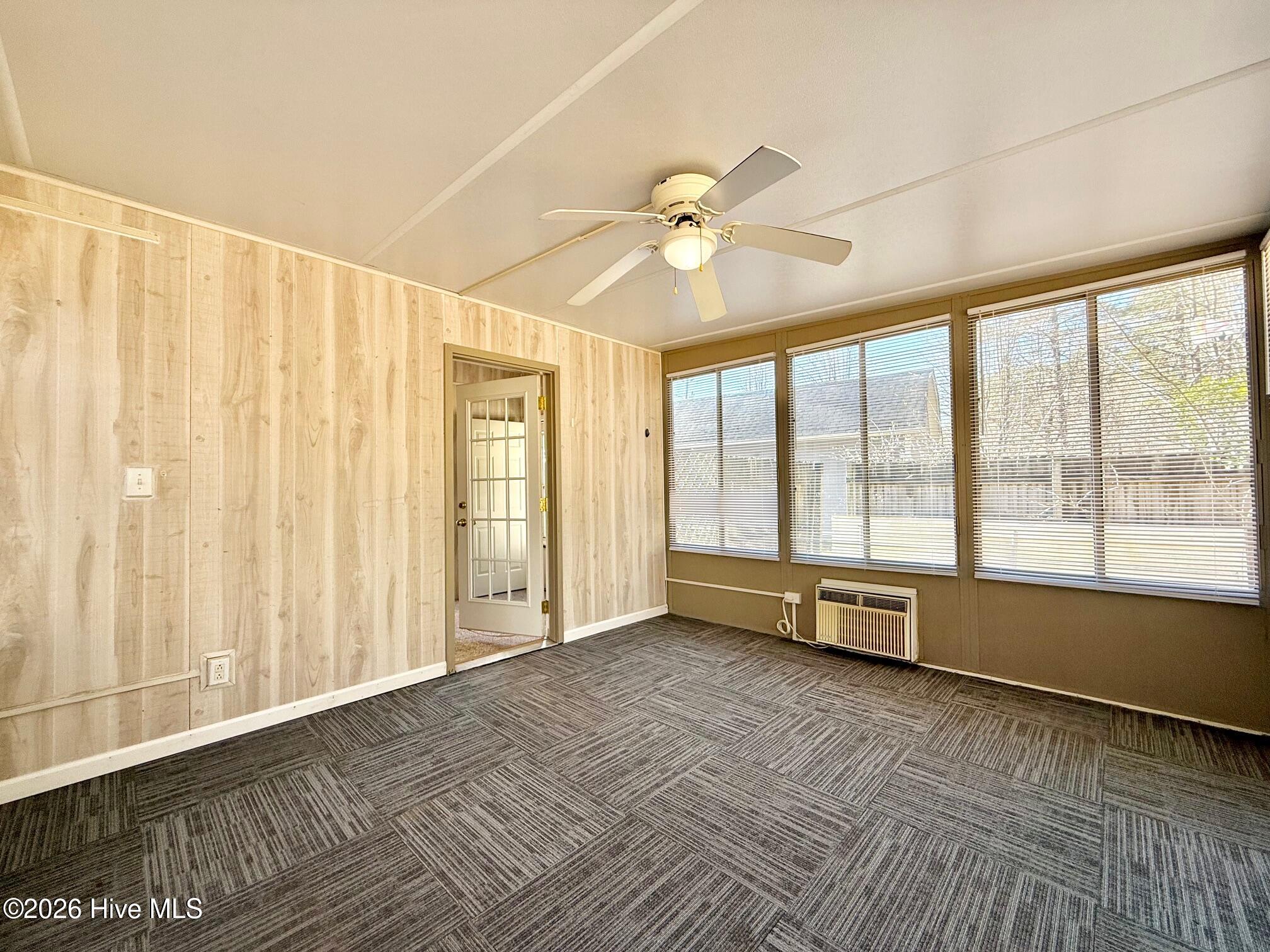 100551122 | Photo 11