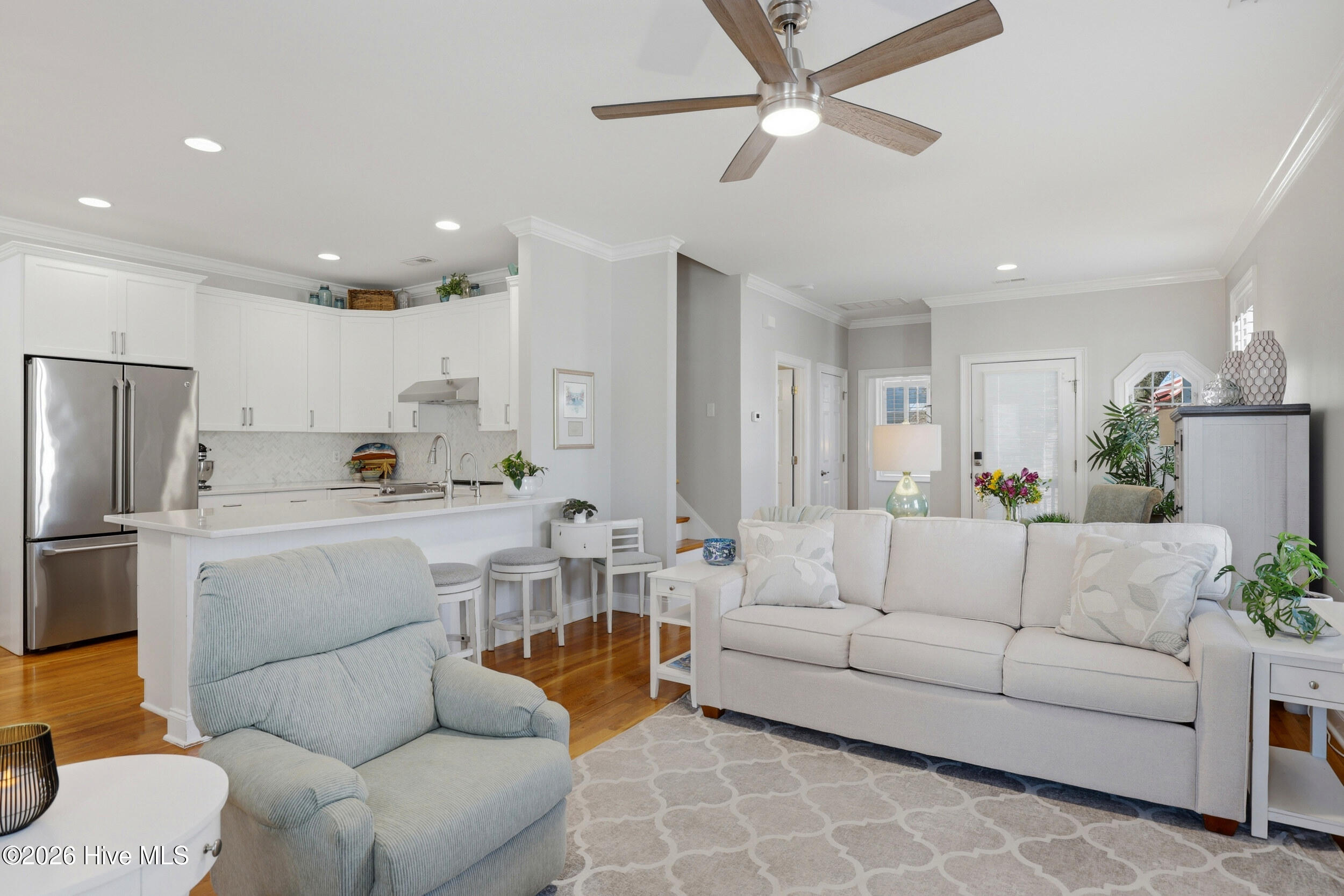 100559710 | Photo 19