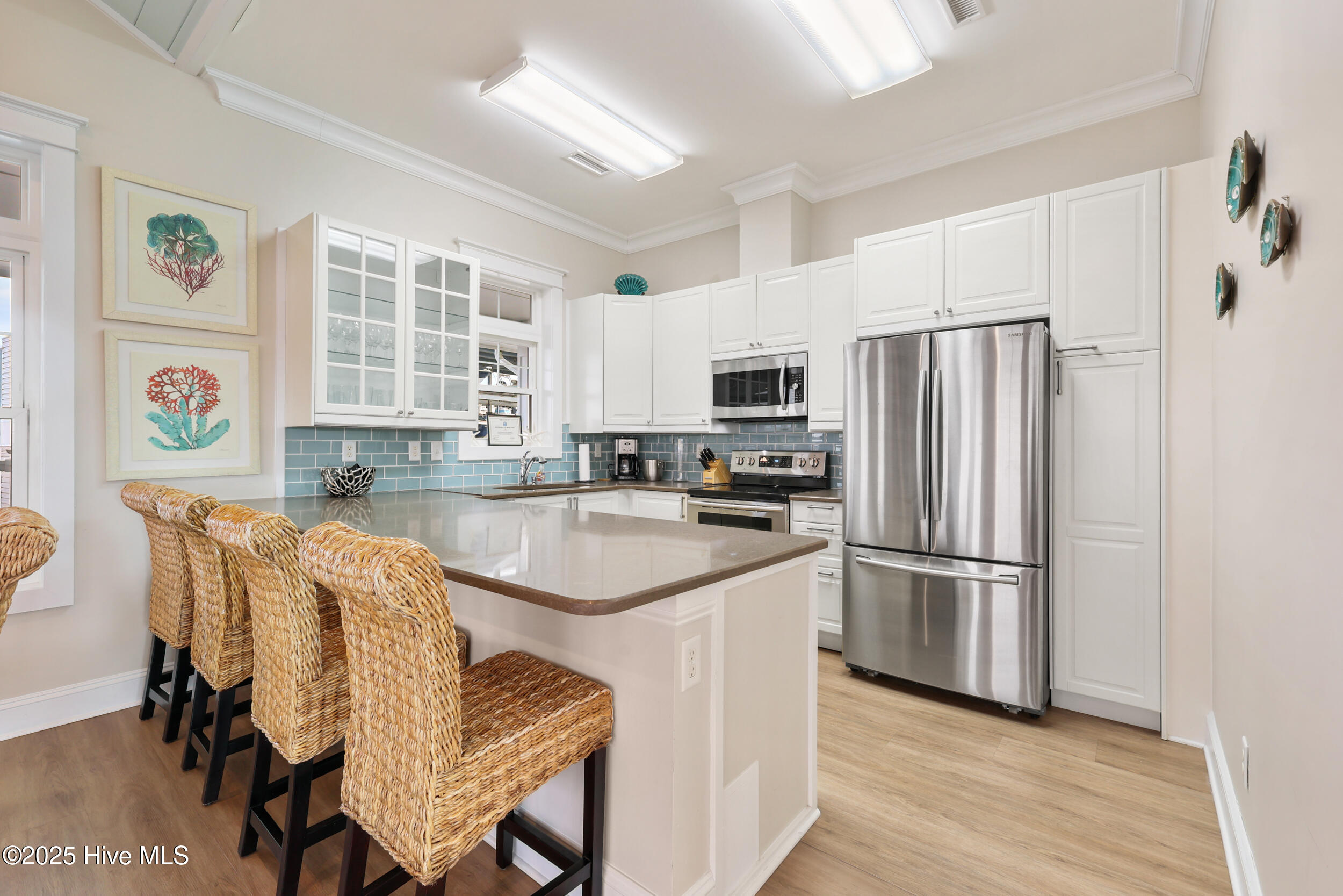 100544082 | Photo 14