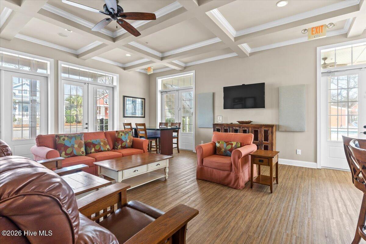 100547784 | Photo 60