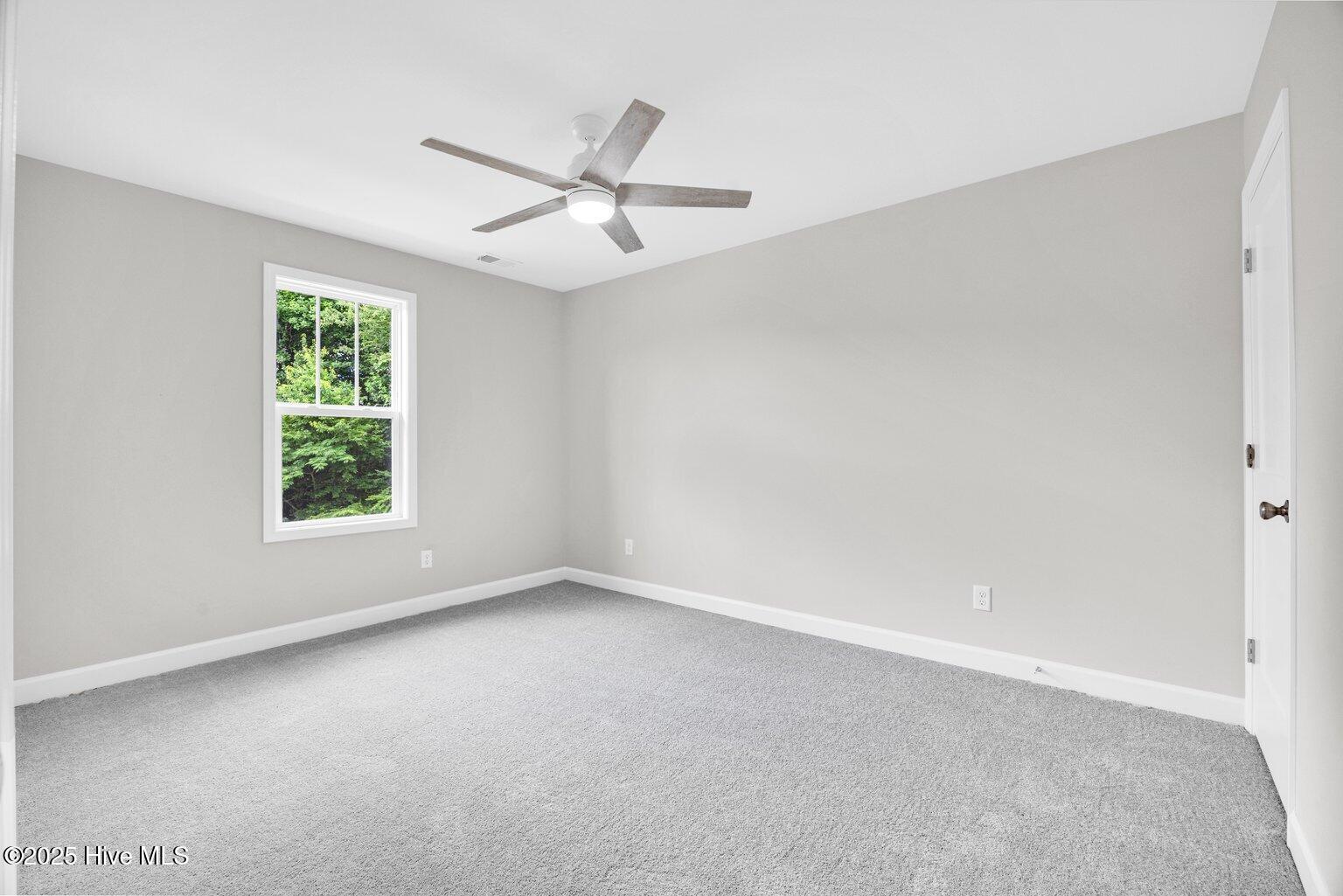 100510662 | Photo 15