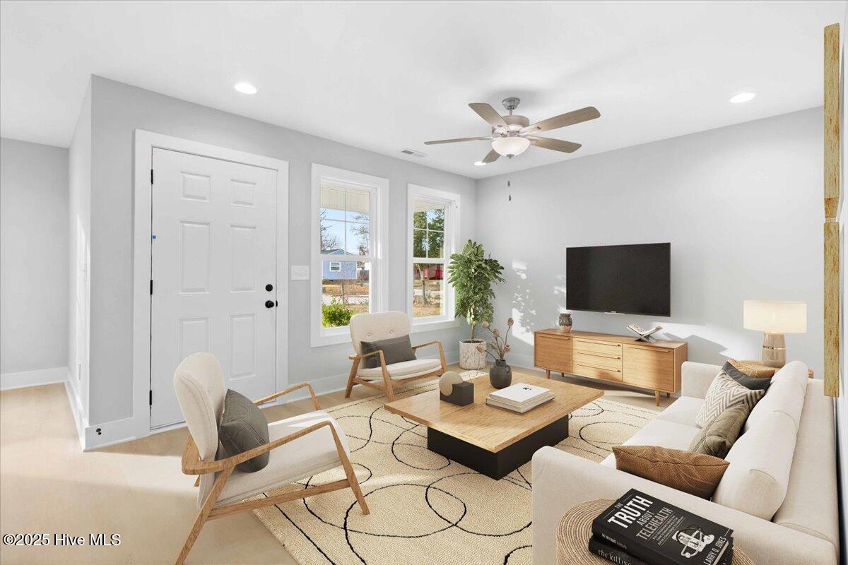 Homes for sale in La Grange, NC | 404 W James St, La Grange, NC 28551 | MLS# 100532285