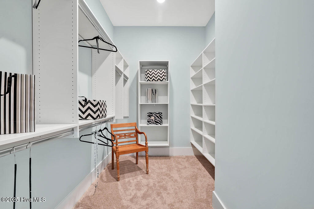 100441833 | Photo 26