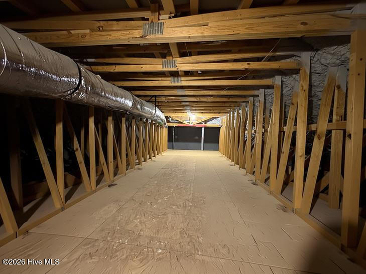 100528292 | Photo 38