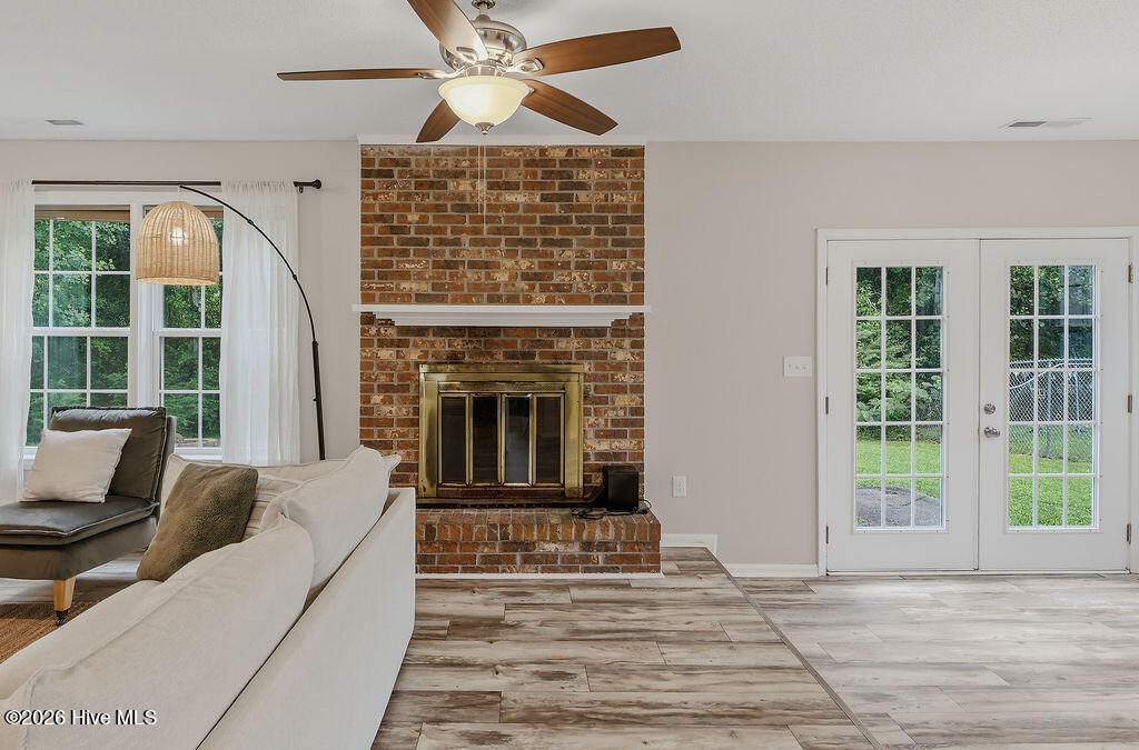 2038 Hunters Ridge Drive,Midway Park