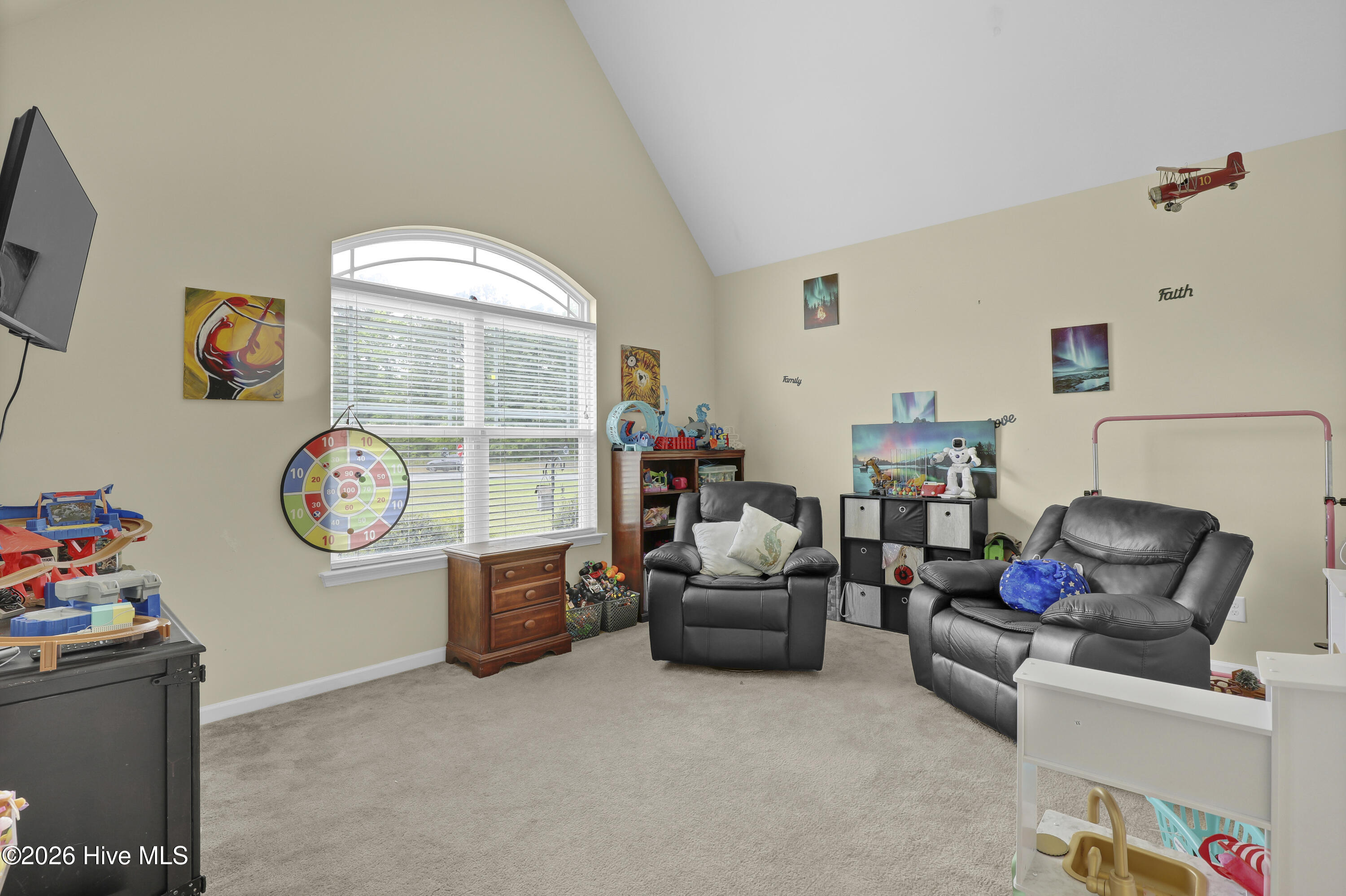201 Wedgefield Circle,Maple Hill