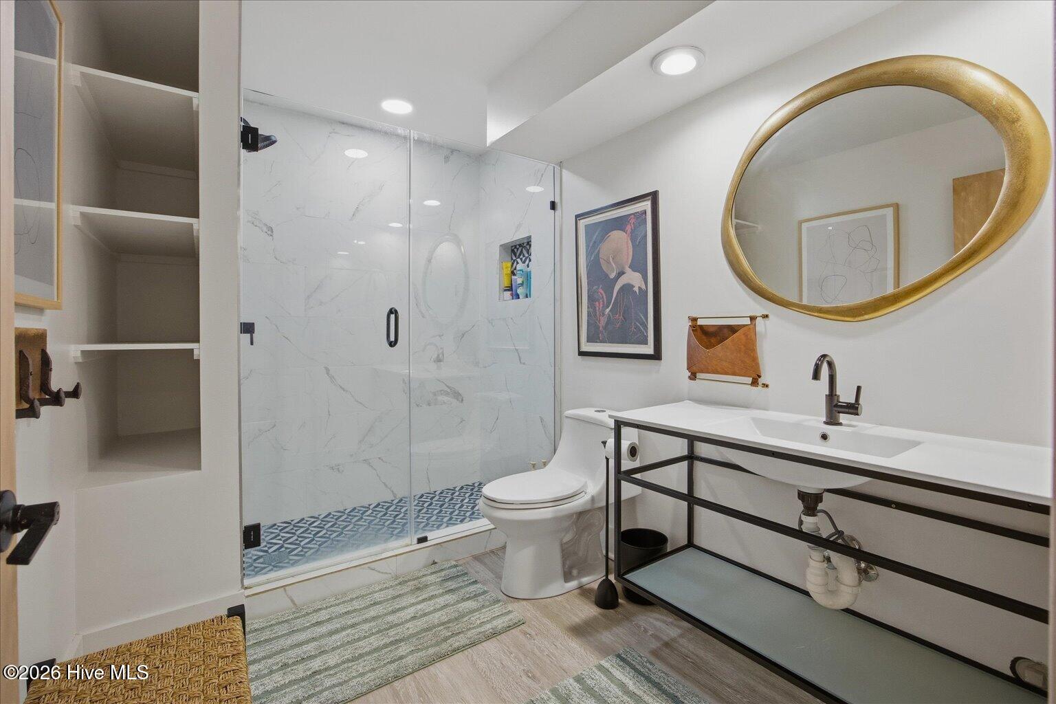 100559466 | Photo 19