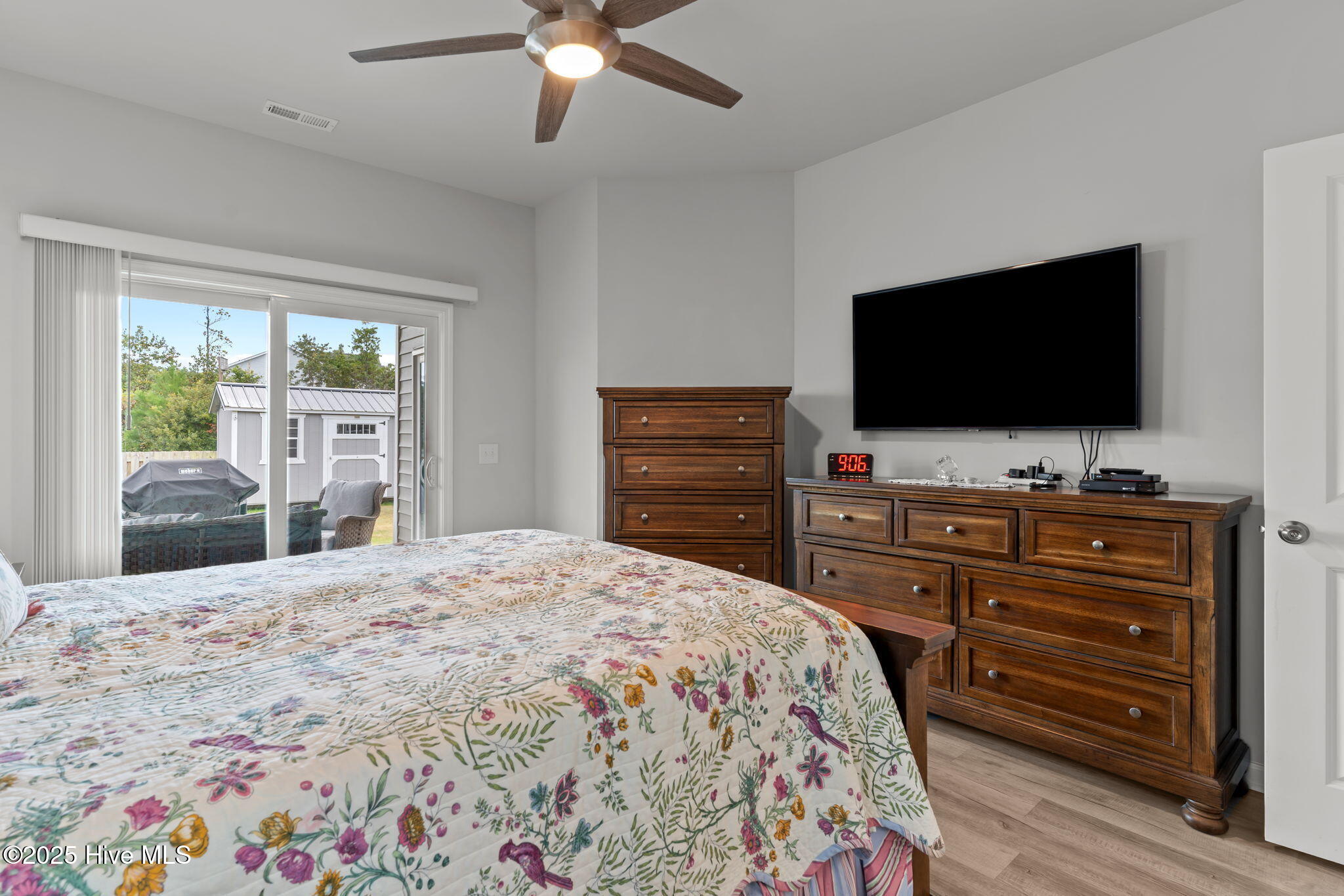 100540695 | Photo 21