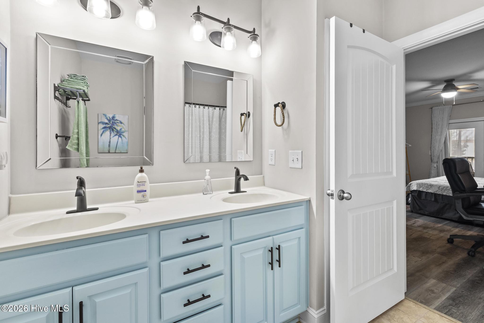 100555368 | Photo 18