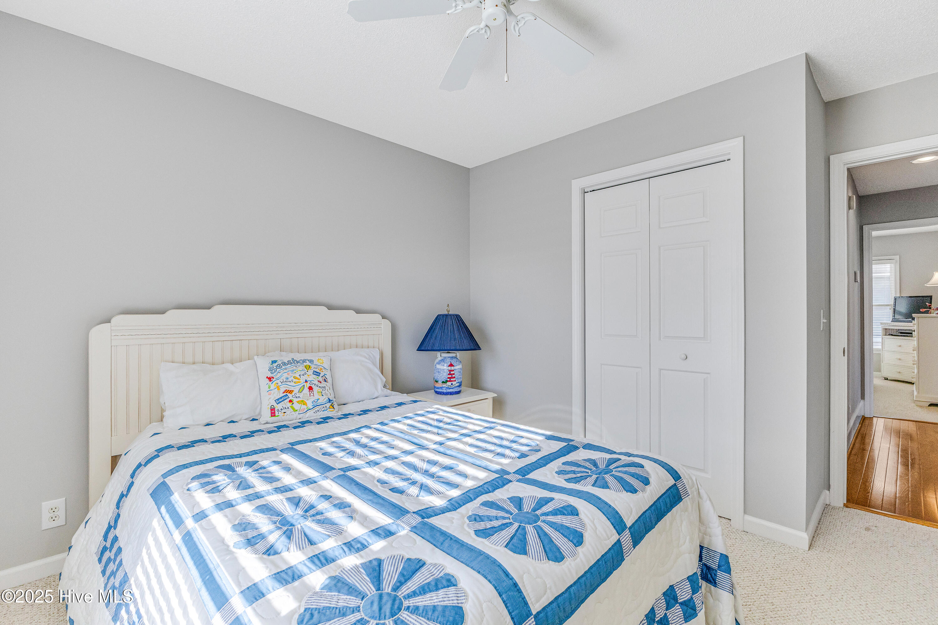 100522444 | Photo 28