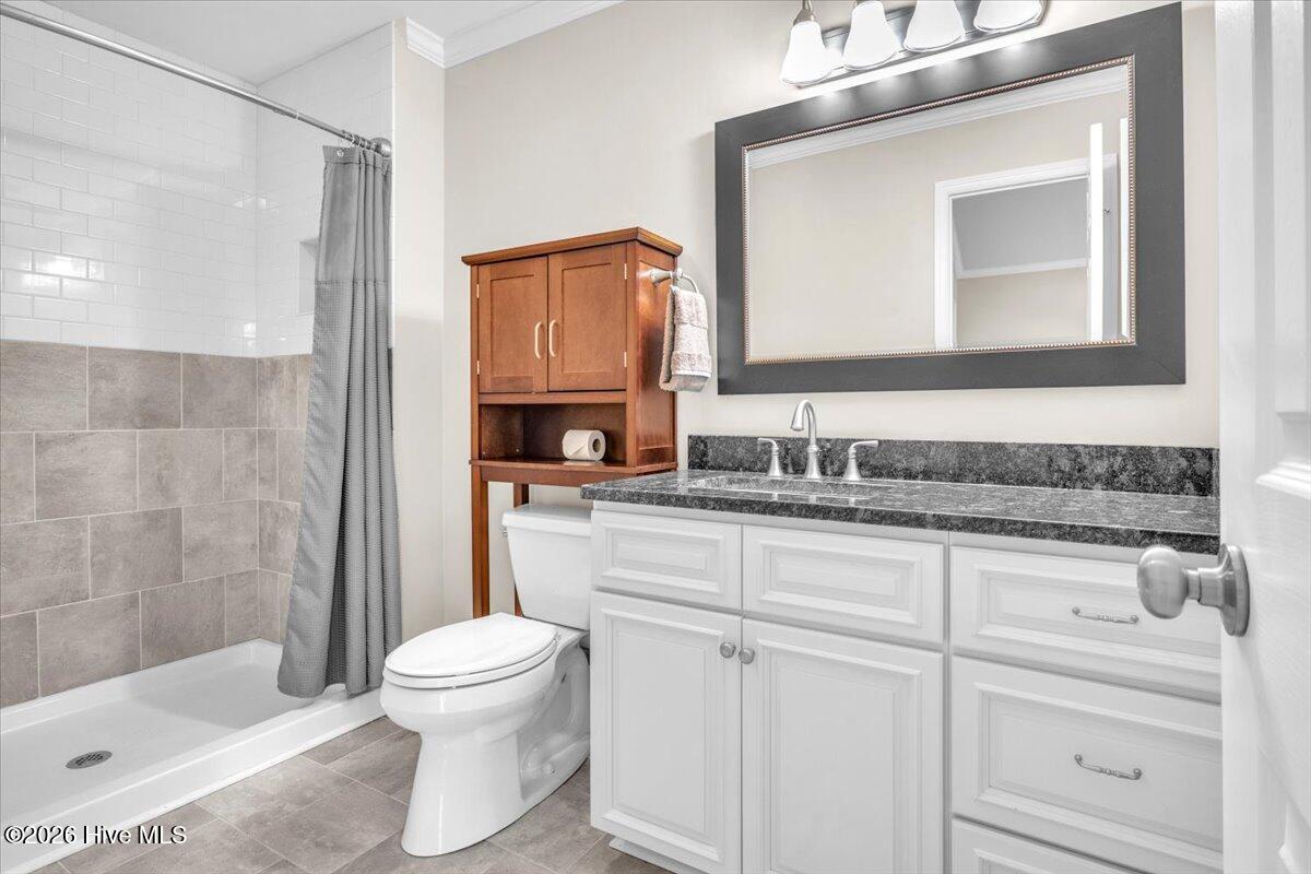 100556413 | Photo 41