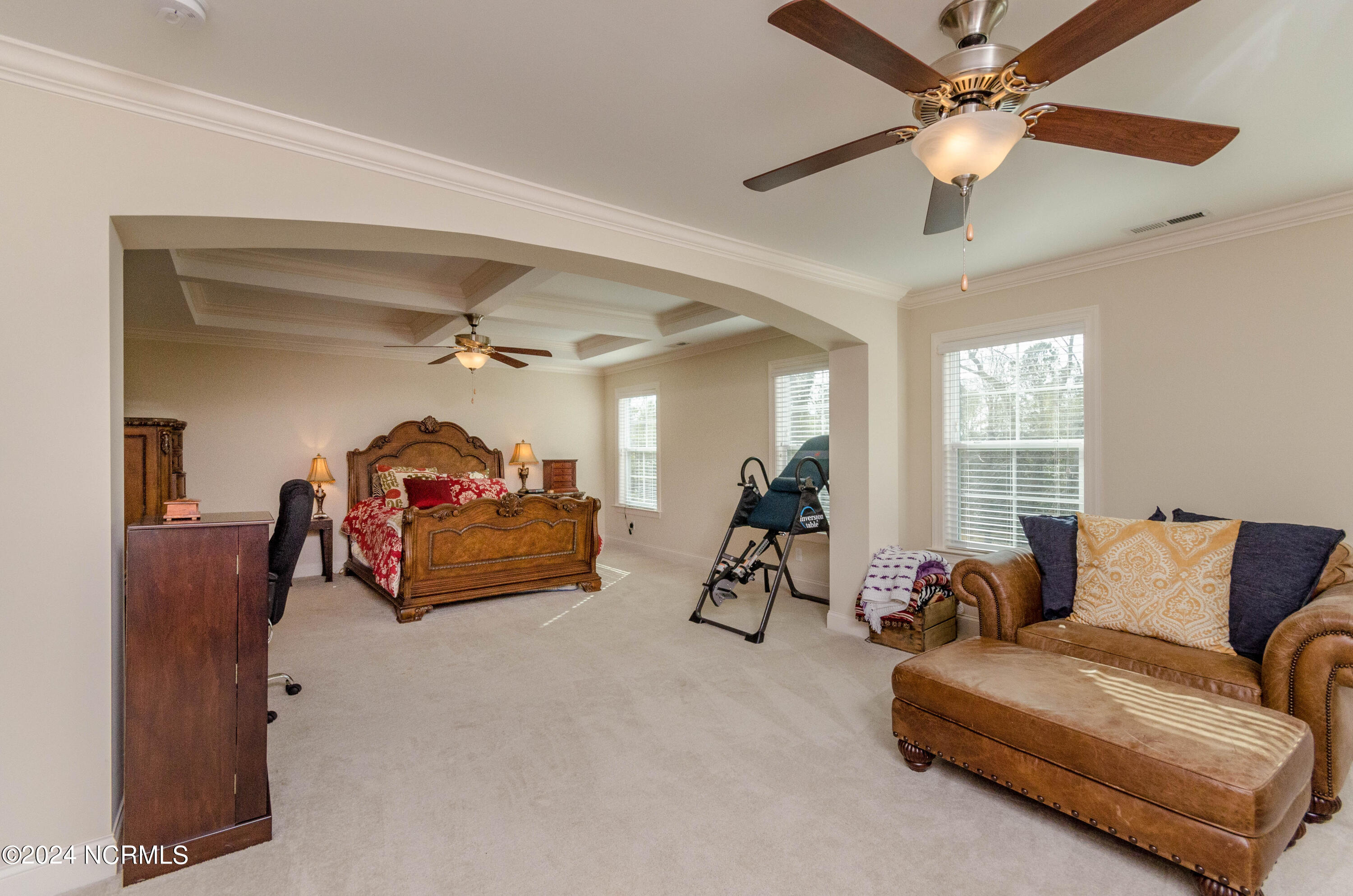 100560622 | Photo 26