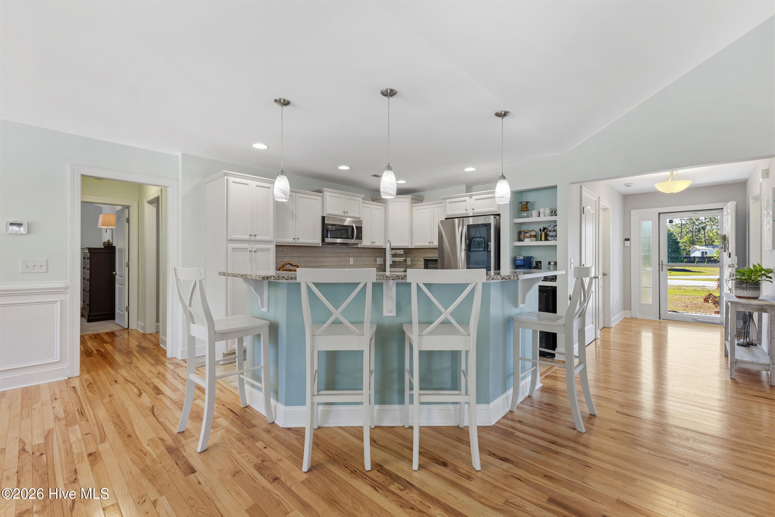 100569196 | Photo 13