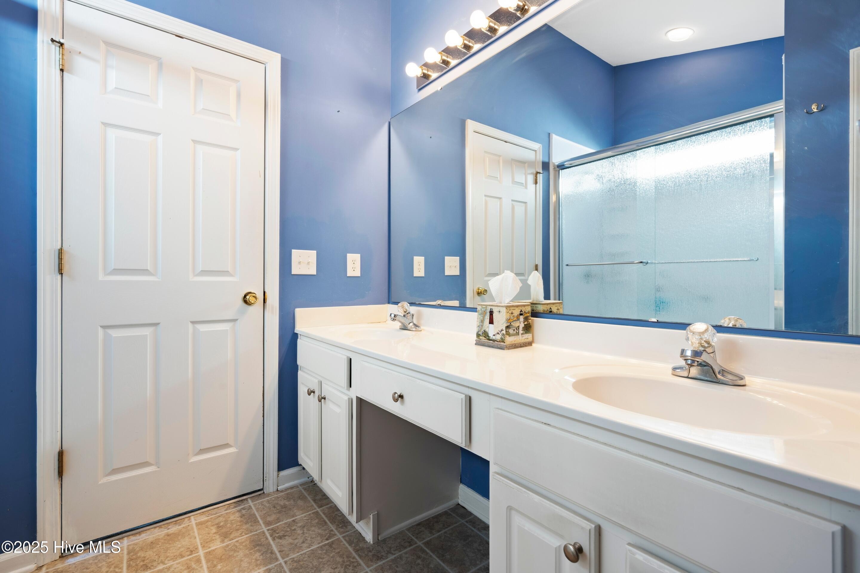 100509496 | Photo 28