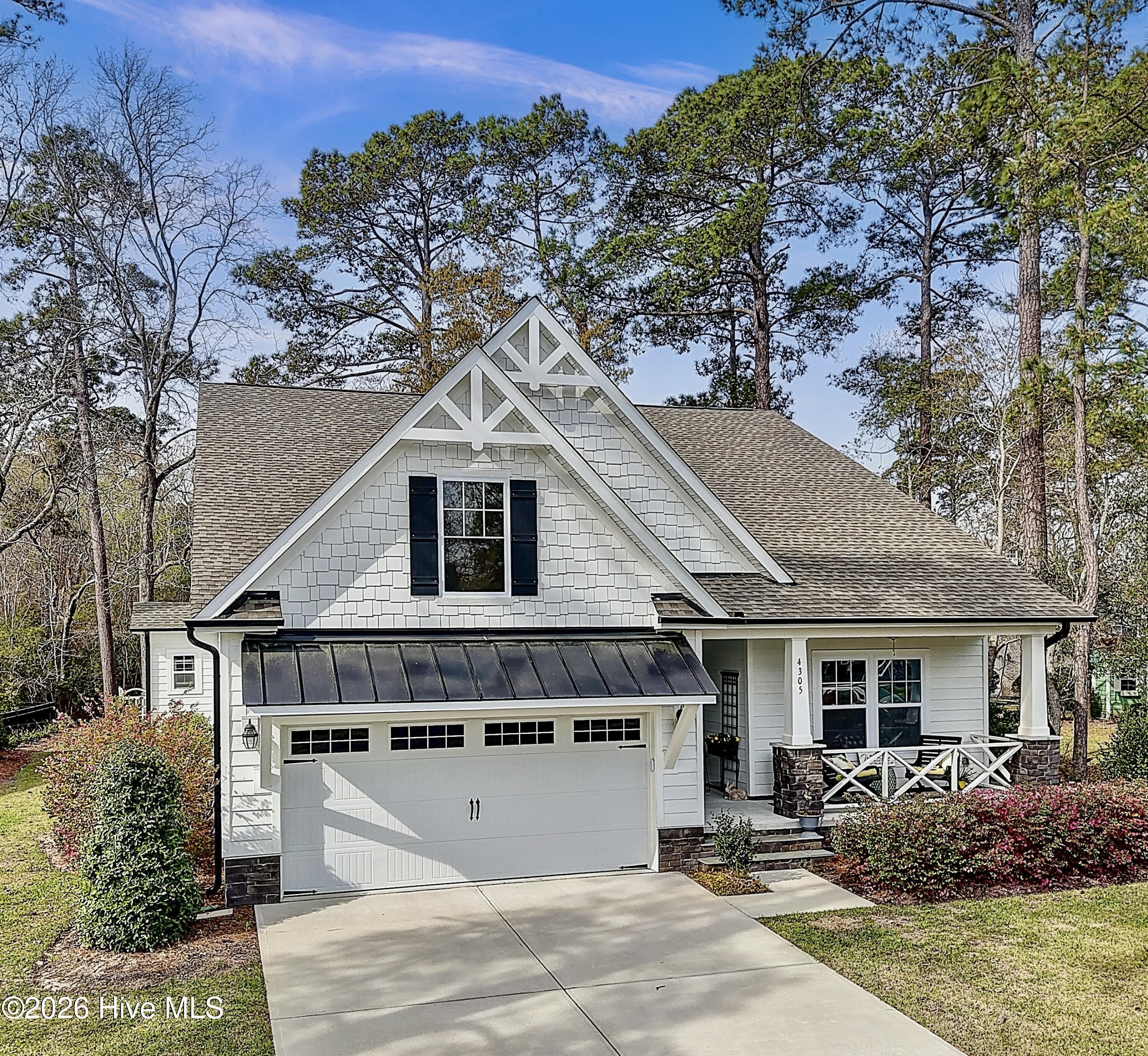 100561592 | Photo 59