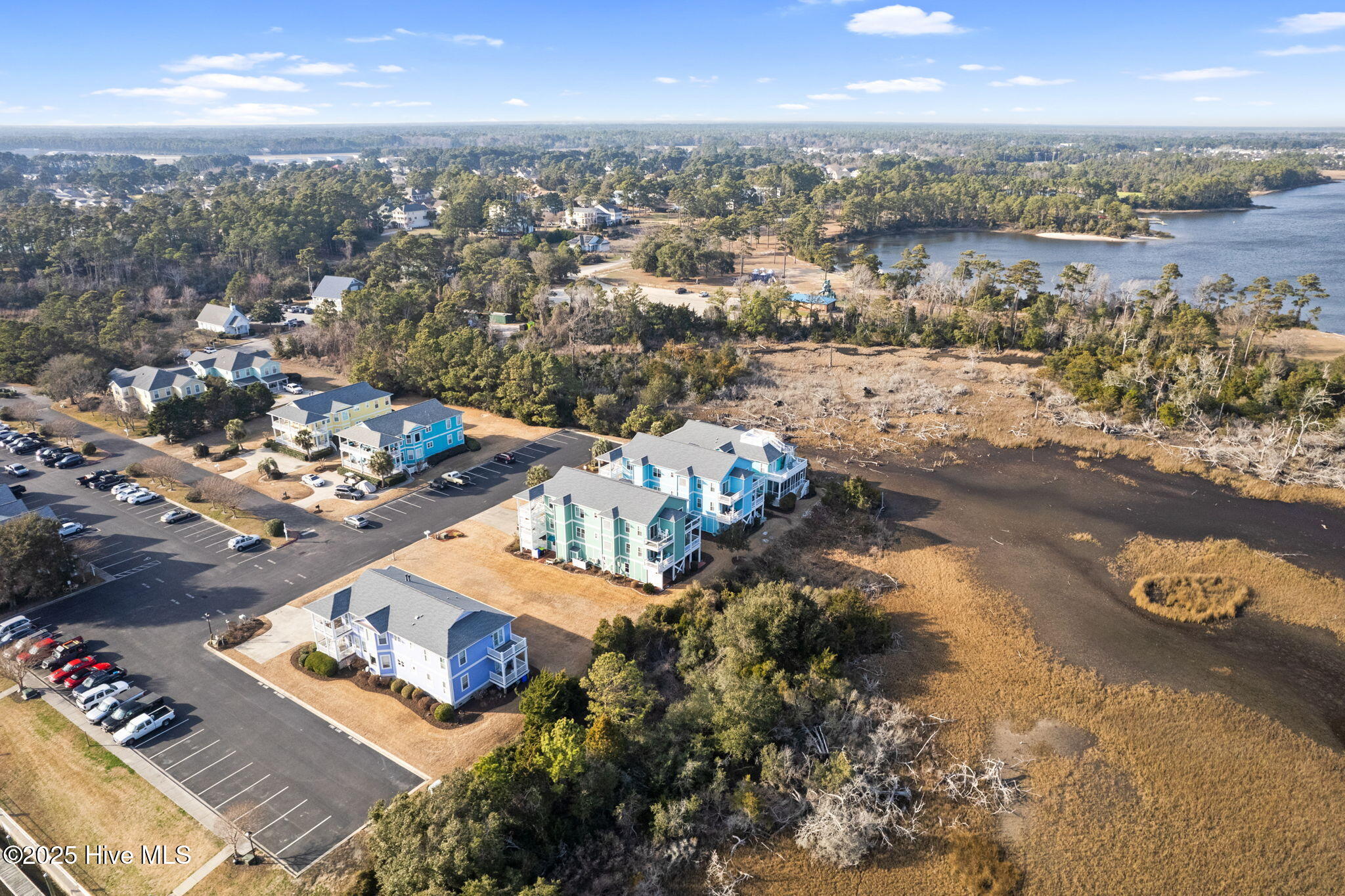 100548558 | Photo 59