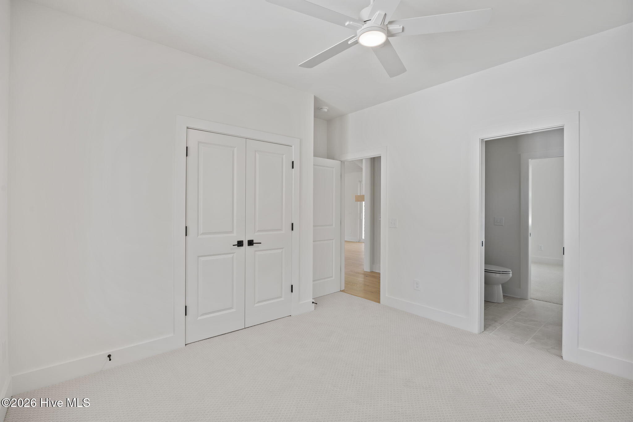 100559098 | Photo 28