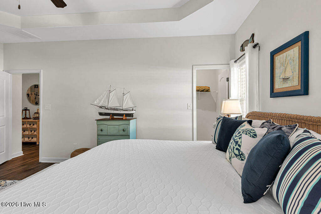 100552779 | Photo 24