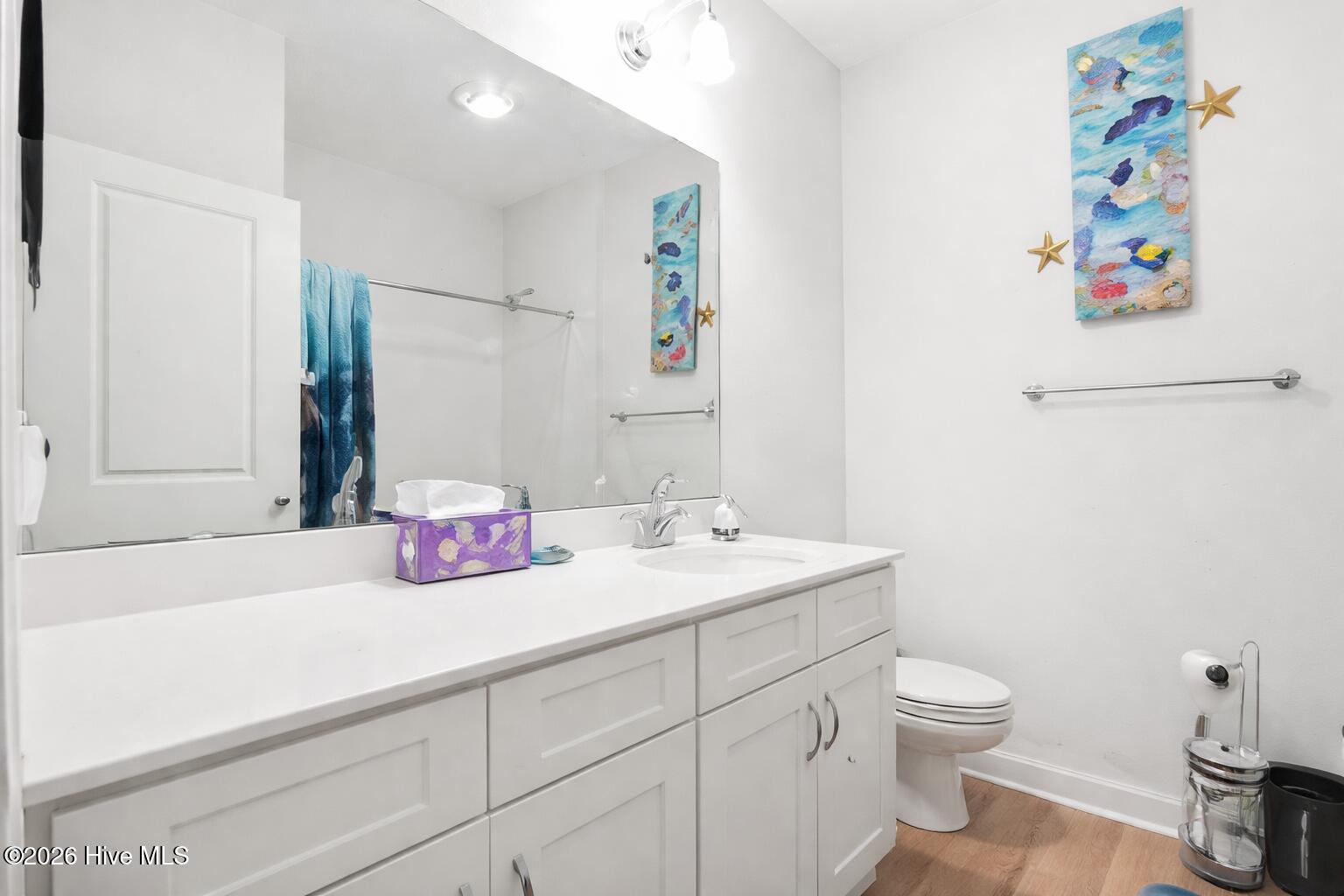 100561964 | Photo 25