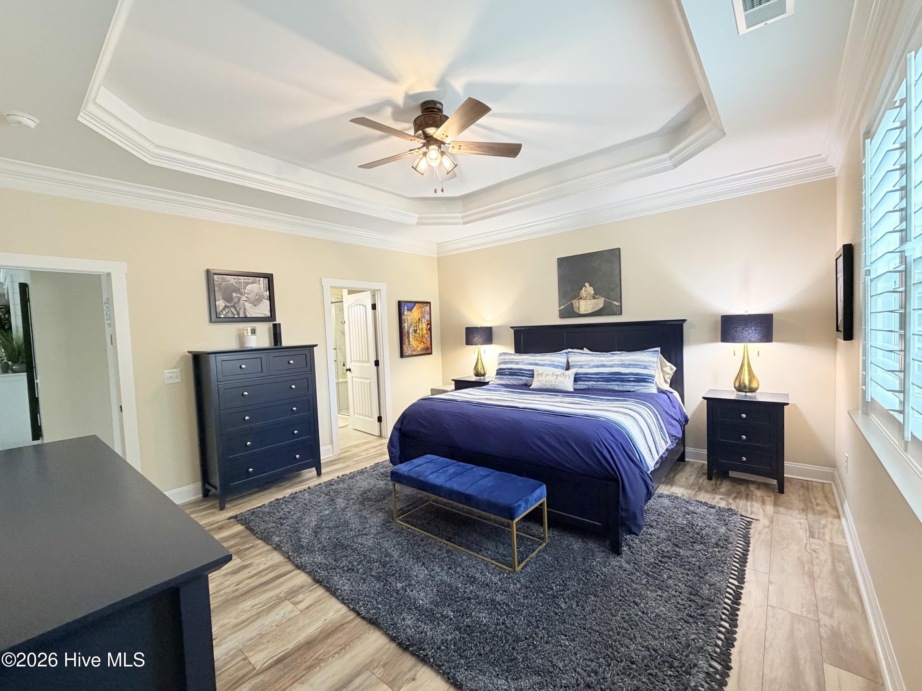 100552886 | Photo 24