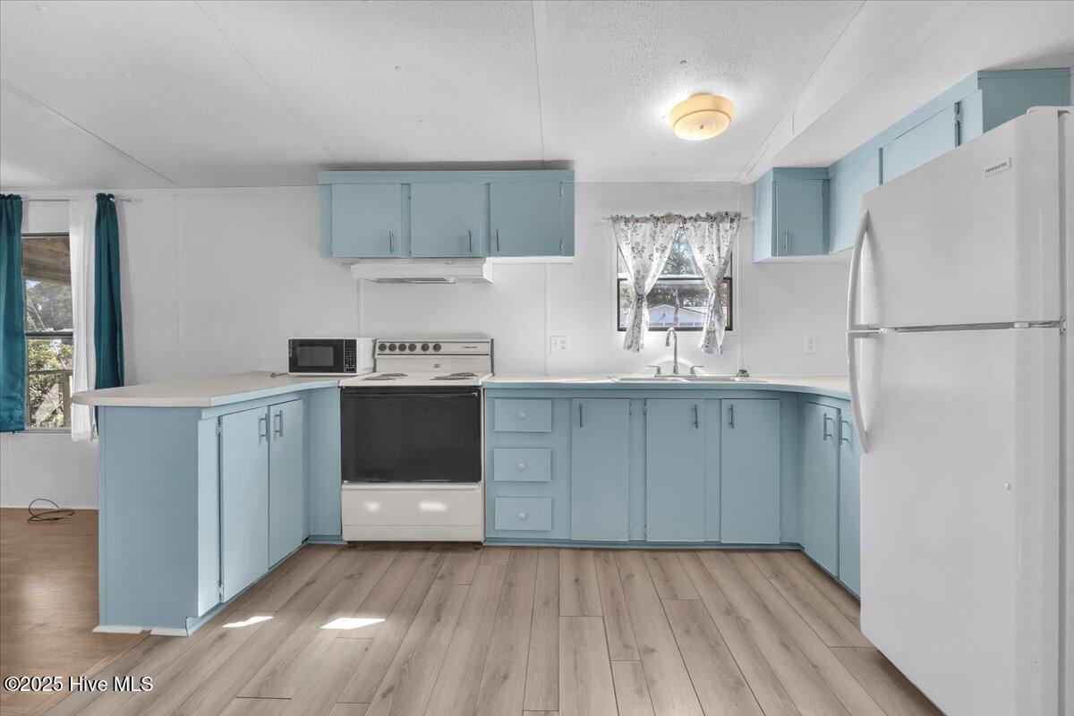 100536765 | Photo 14