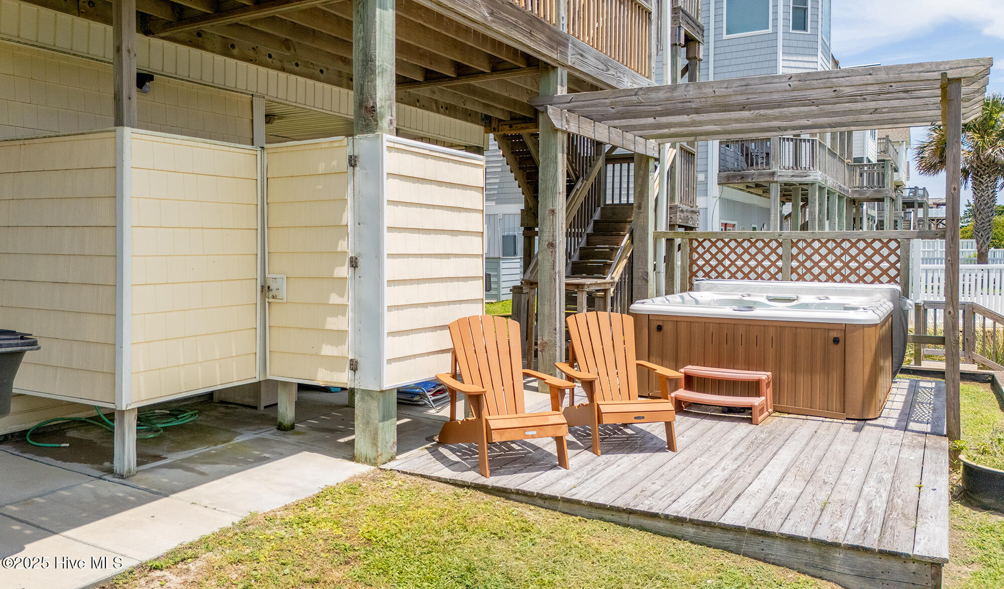 100515956 | Photo 22