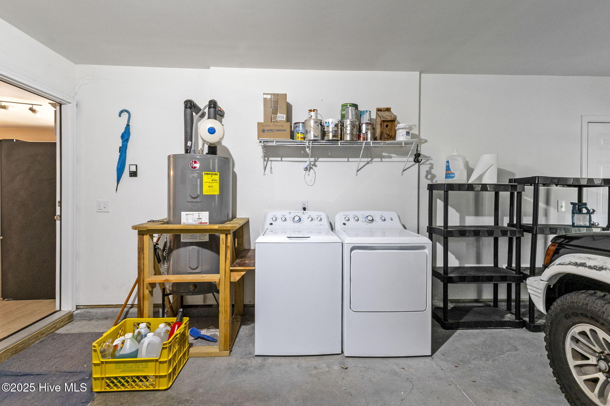 100533353 | Photo 27