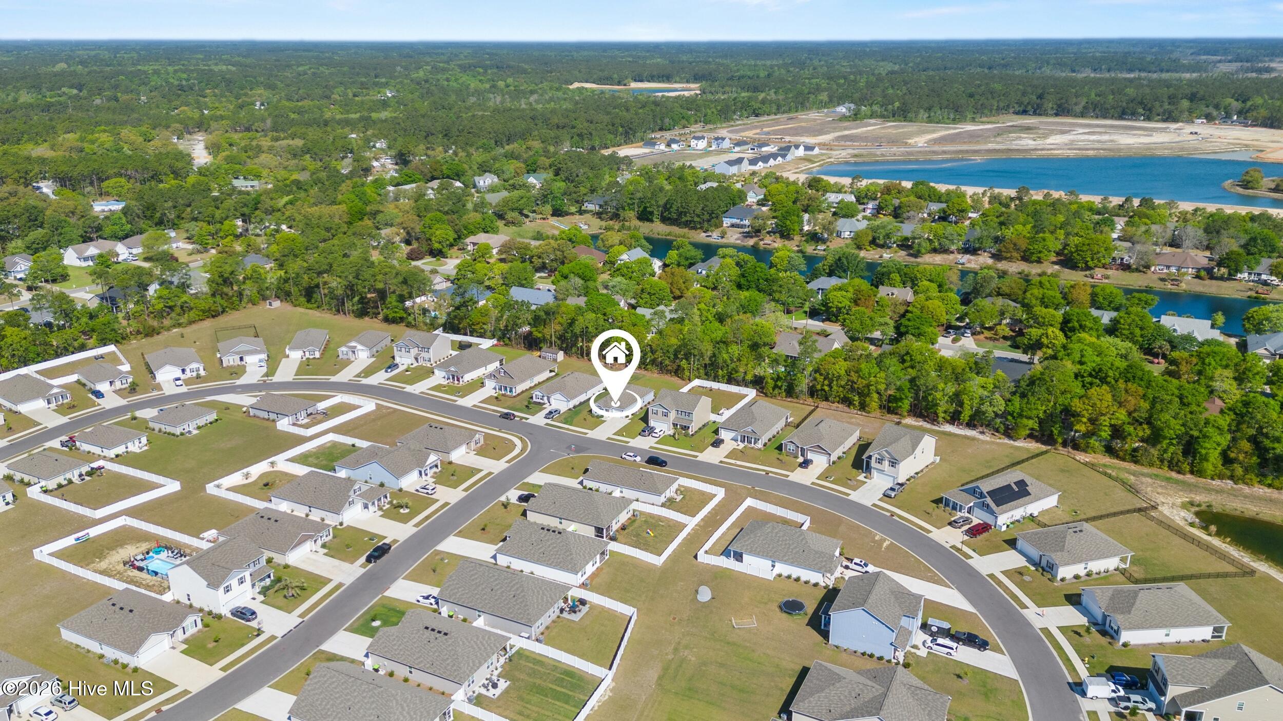 100567643 | Photo 49