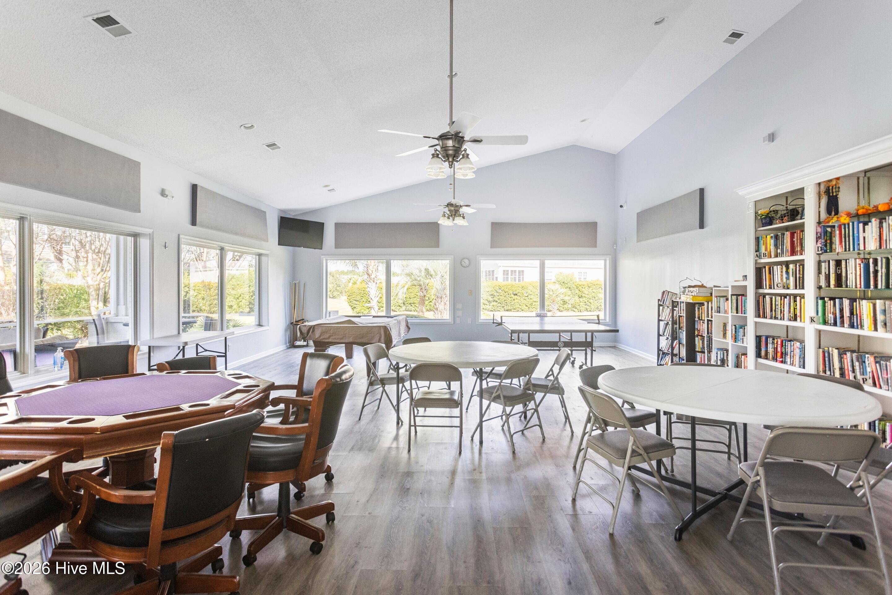 100552901 | Photo 34