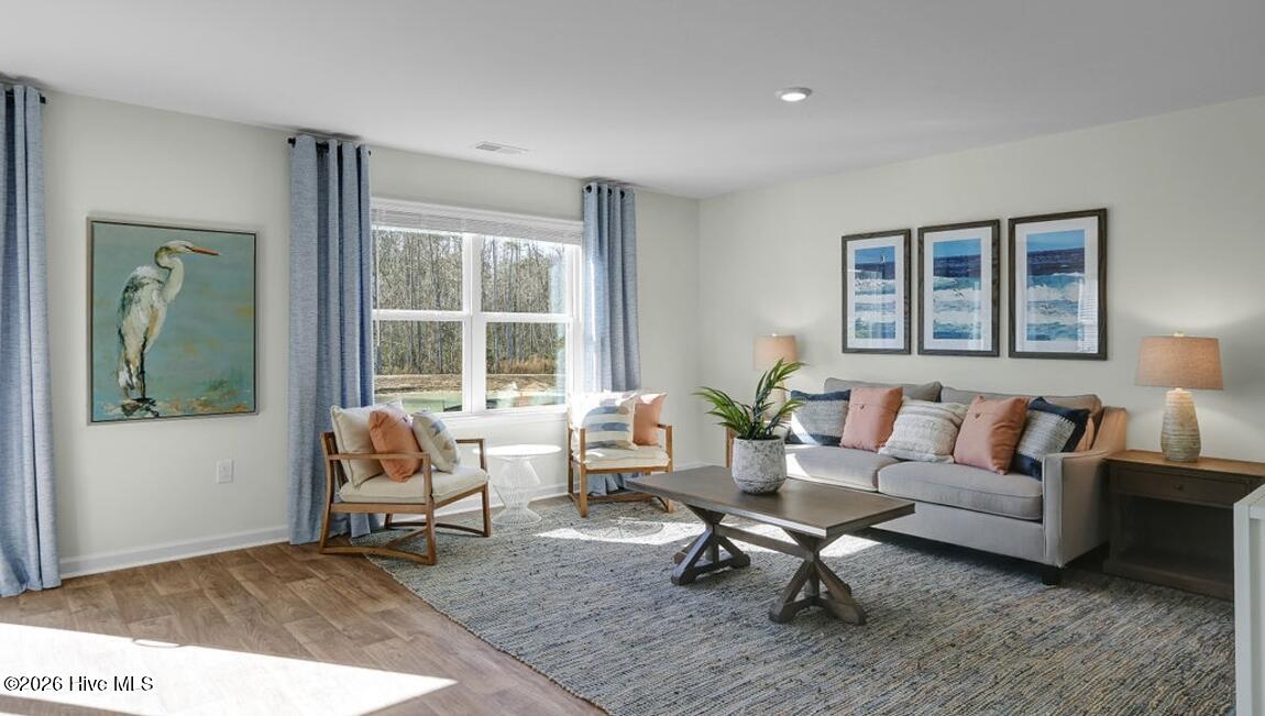 100568721 | Photo 11