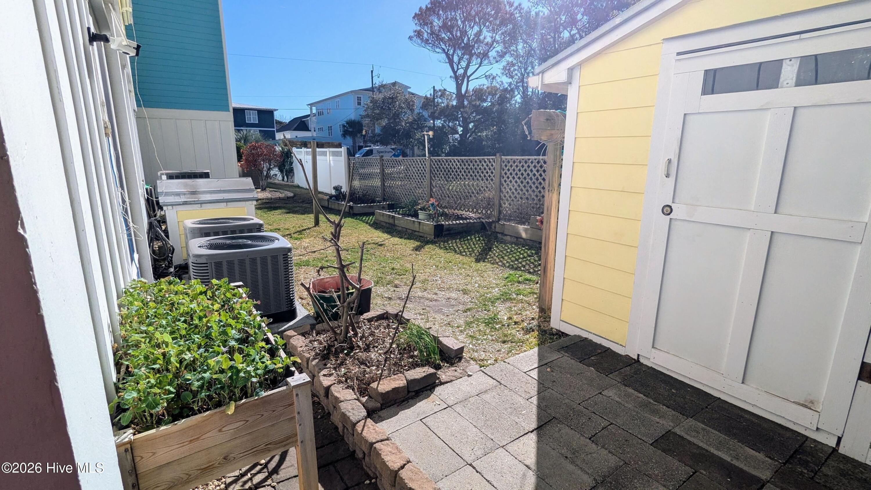 100550094 | Photo 40