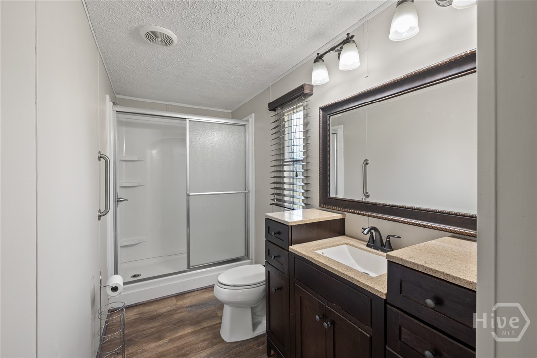 Cottage Bathroom 3