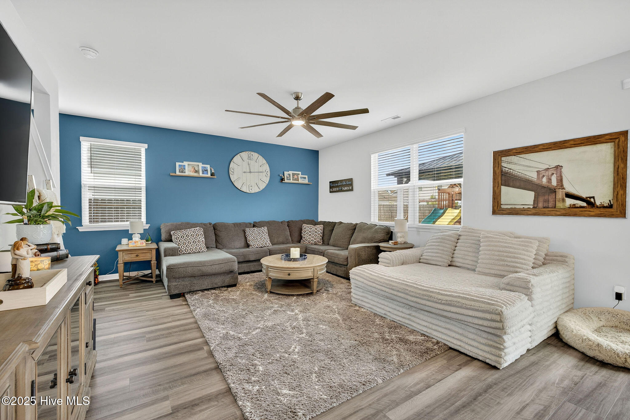 100535181 | Photo 18