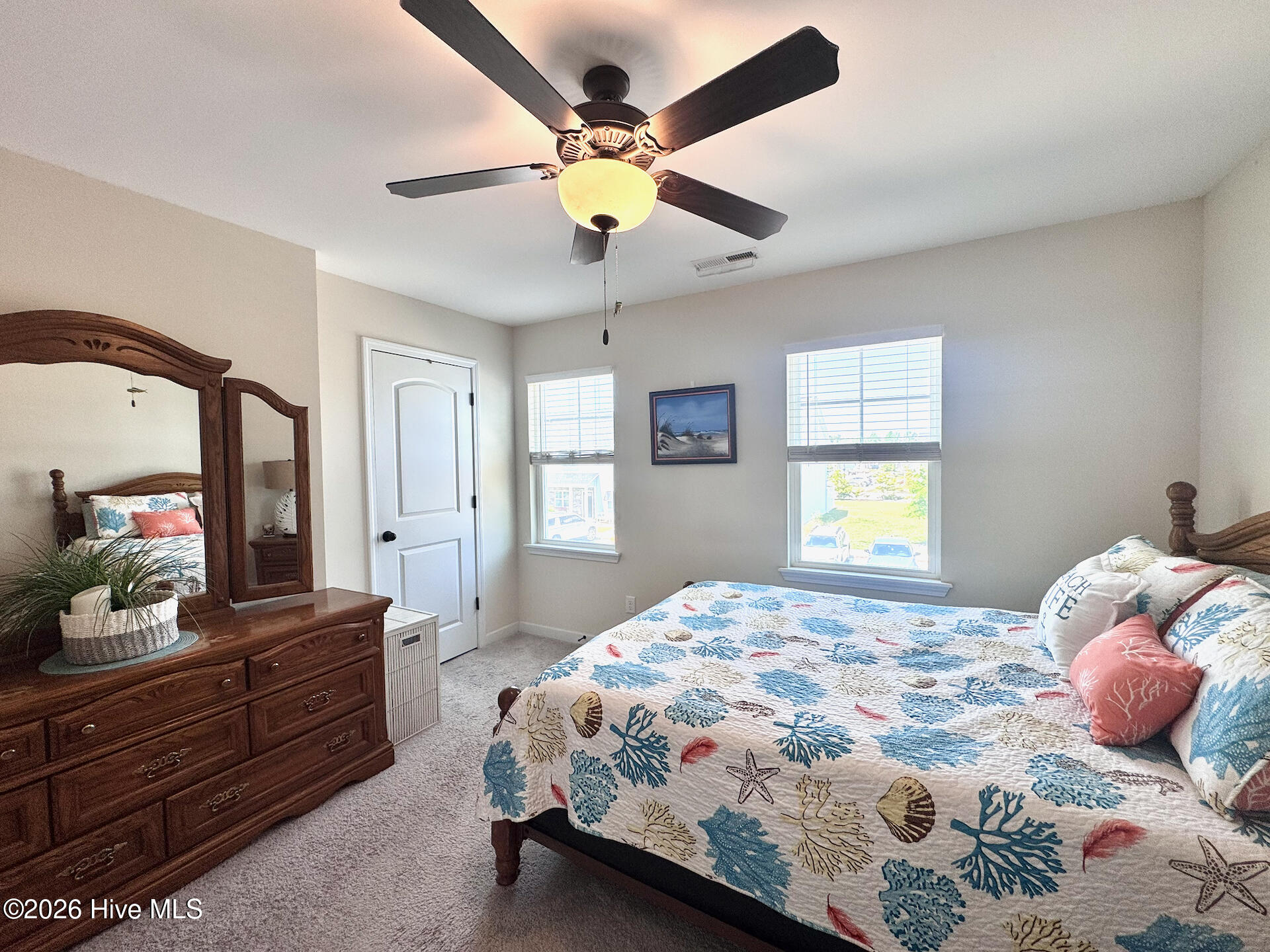 100567509 | Photo 27