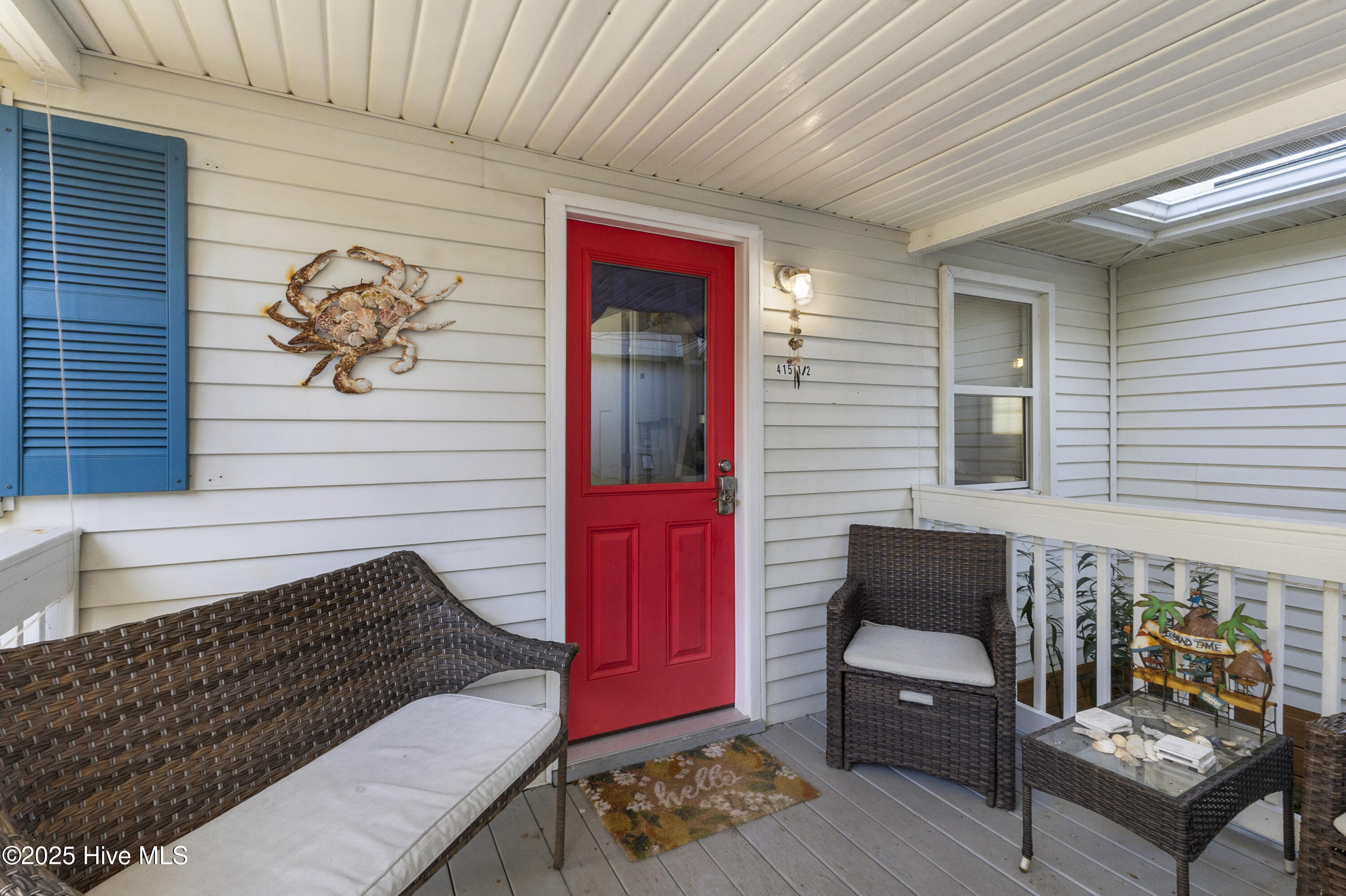 100541212 | Photo 32