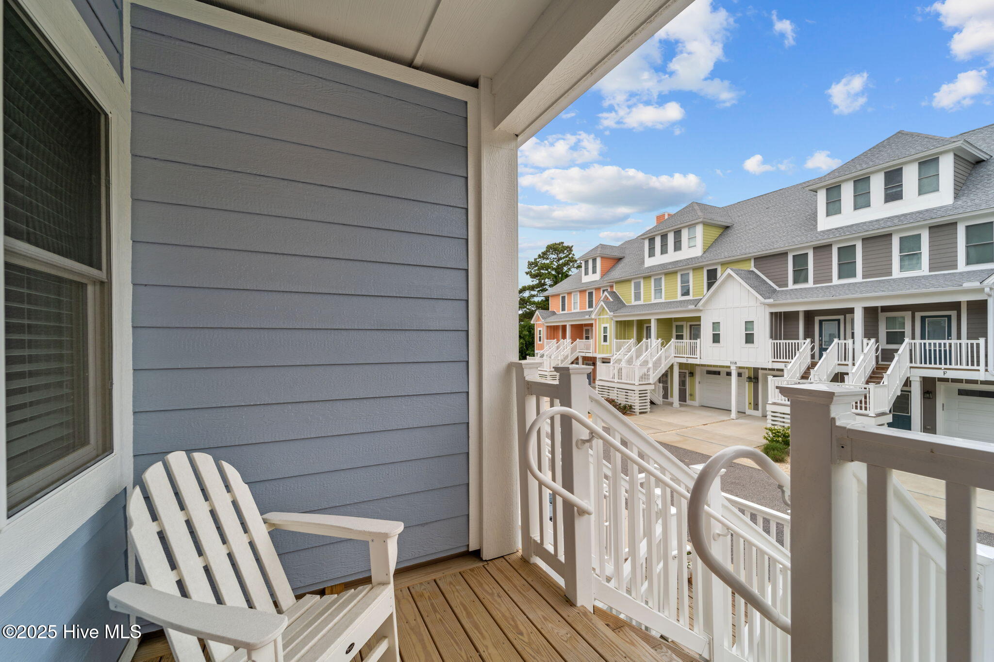 46-web-or-mls-WCR05945